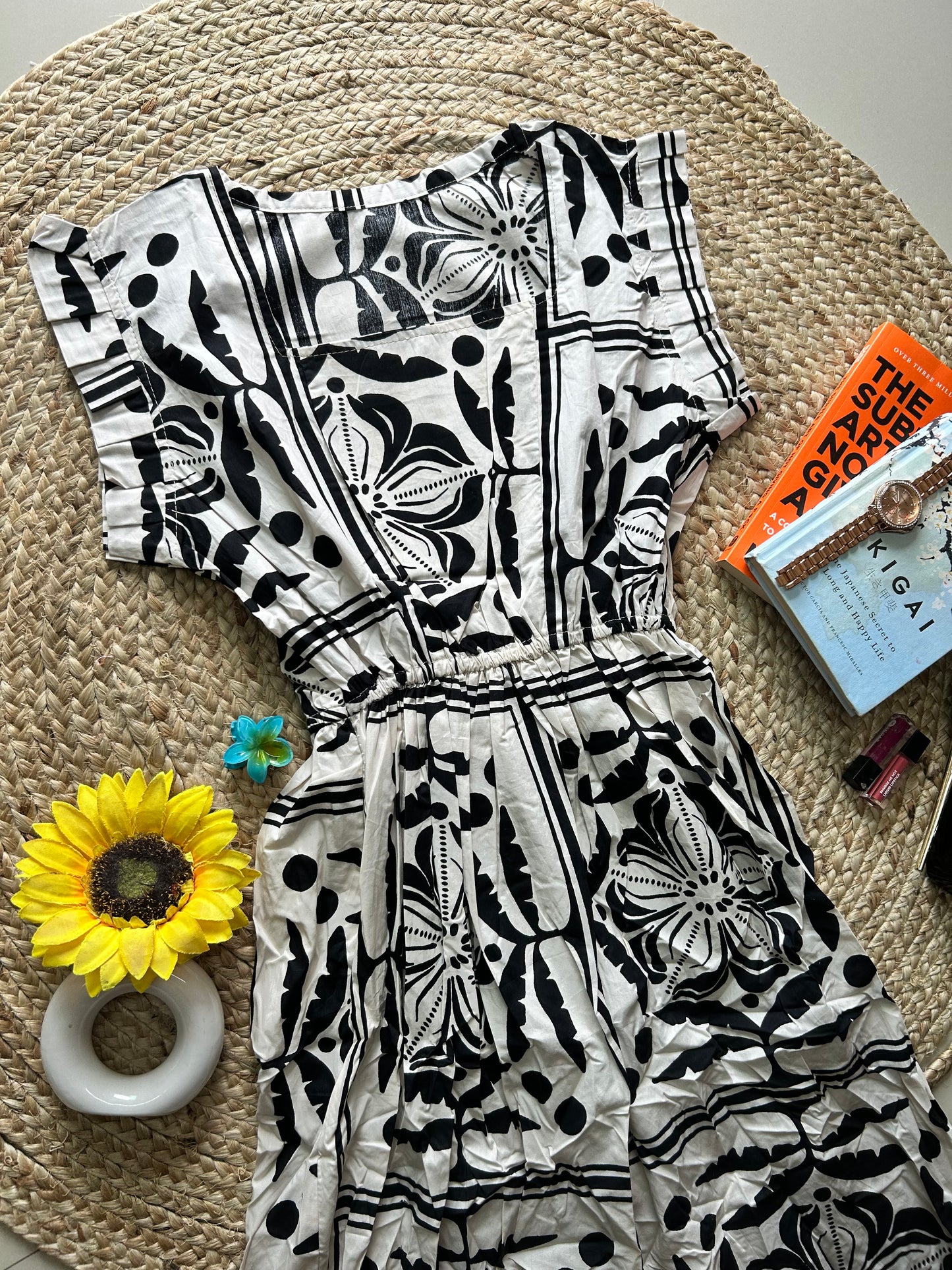 Black and white cute dress