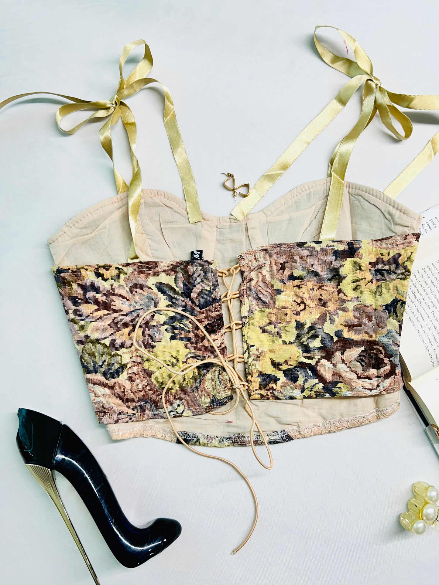Beige corset - bow