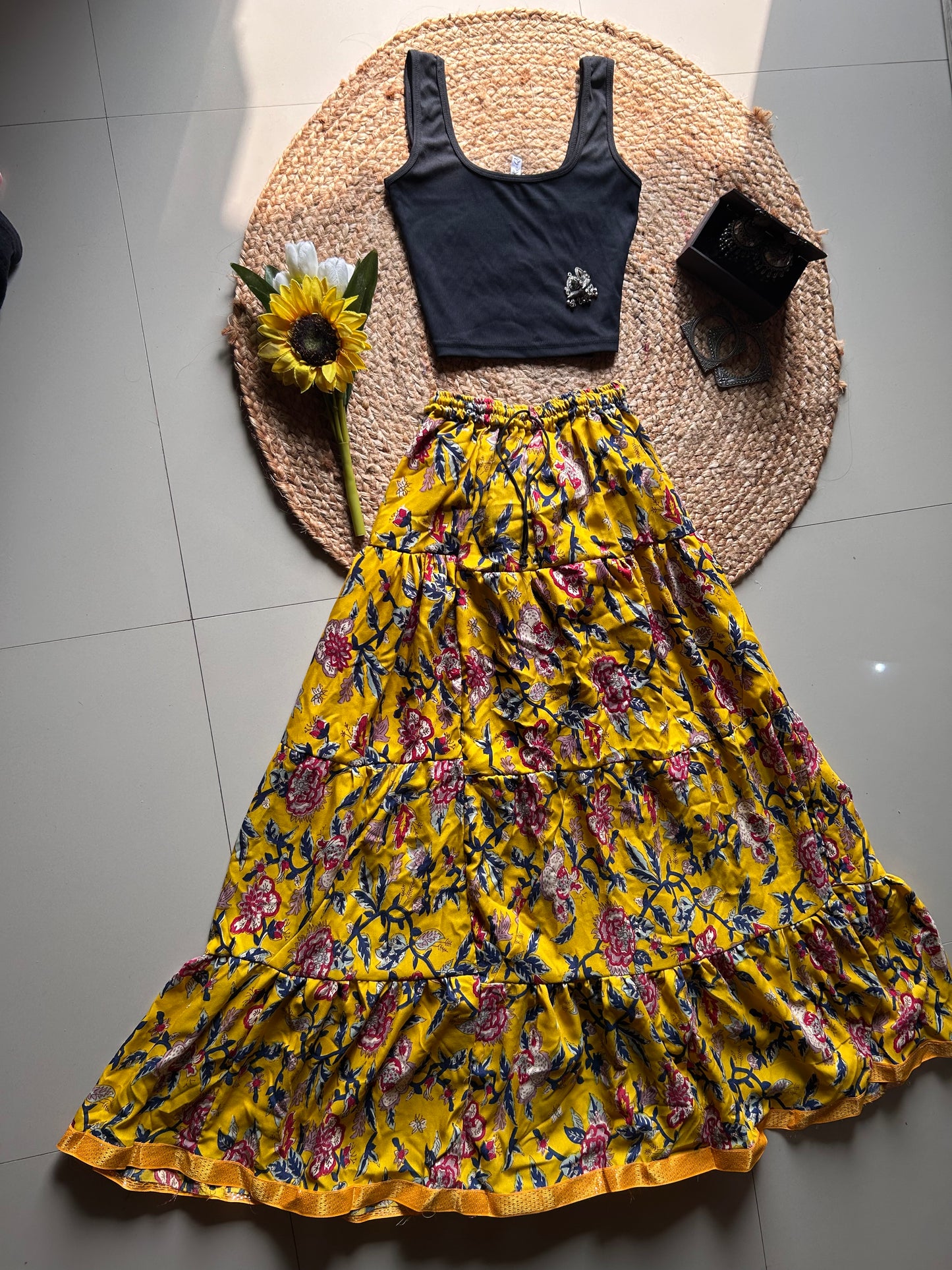 Yellow printed printed skirt