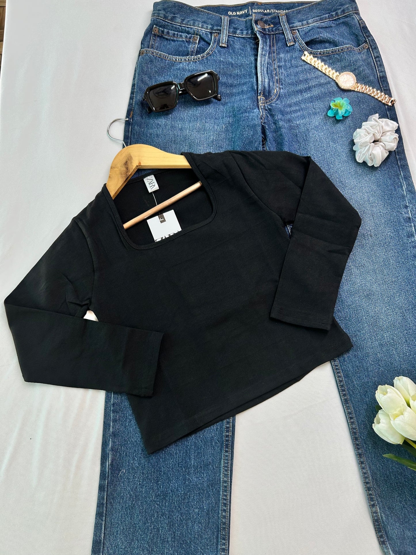 Square neck full slevess -Black