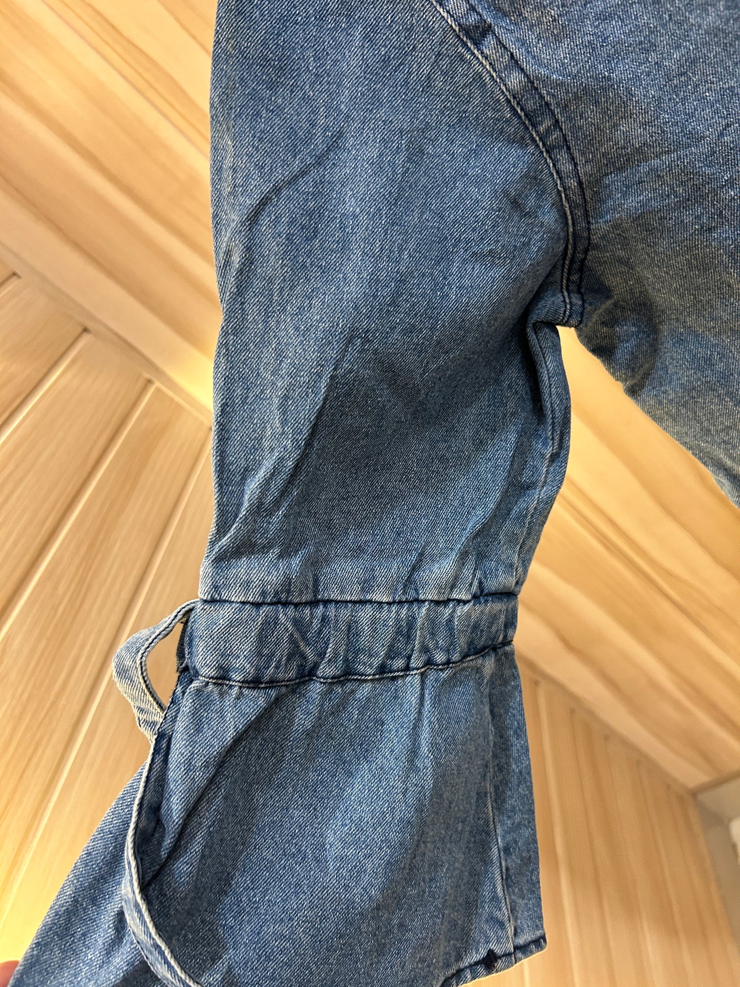 Denim with bow sleeves