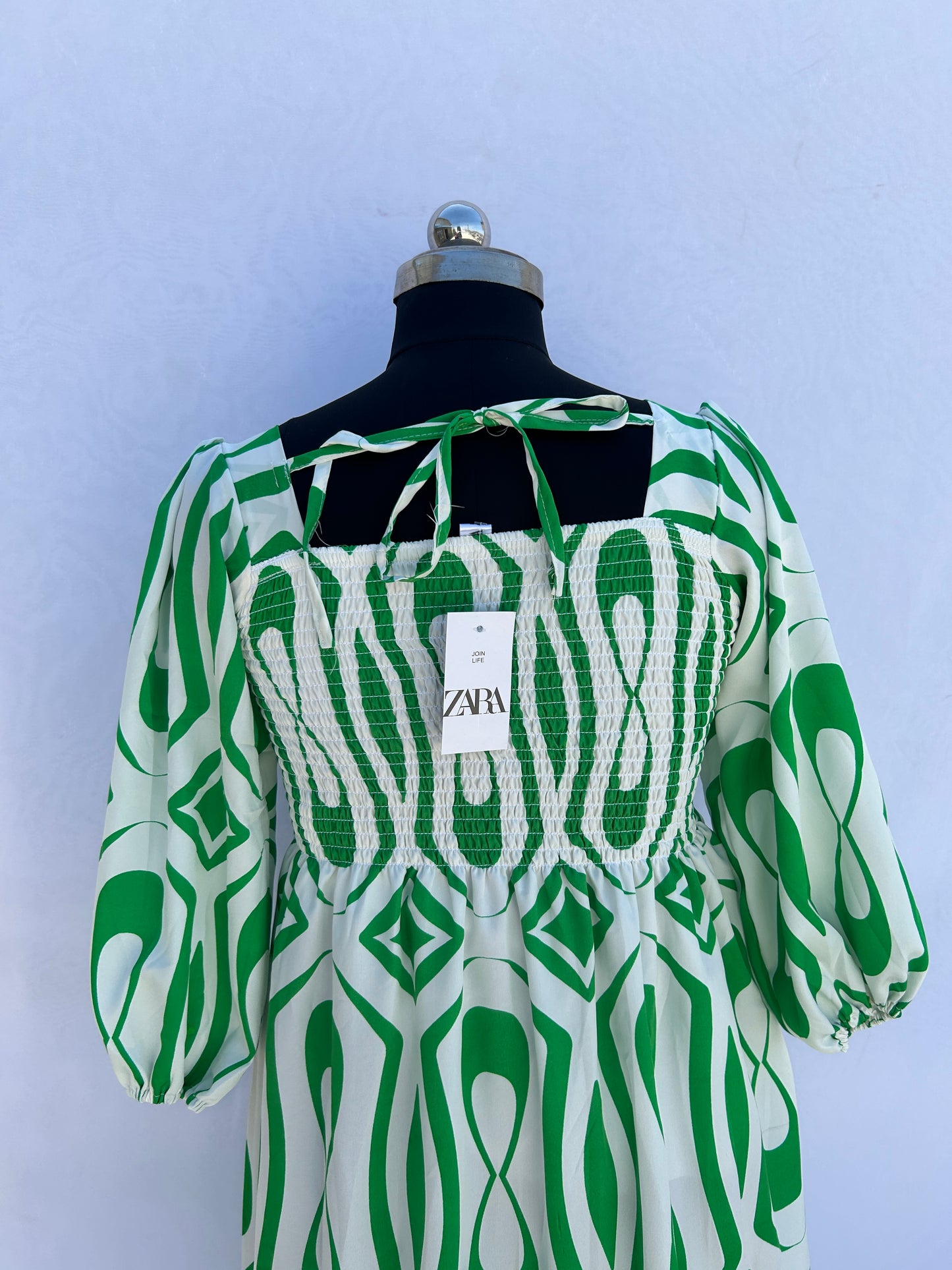 White green abstract pattern