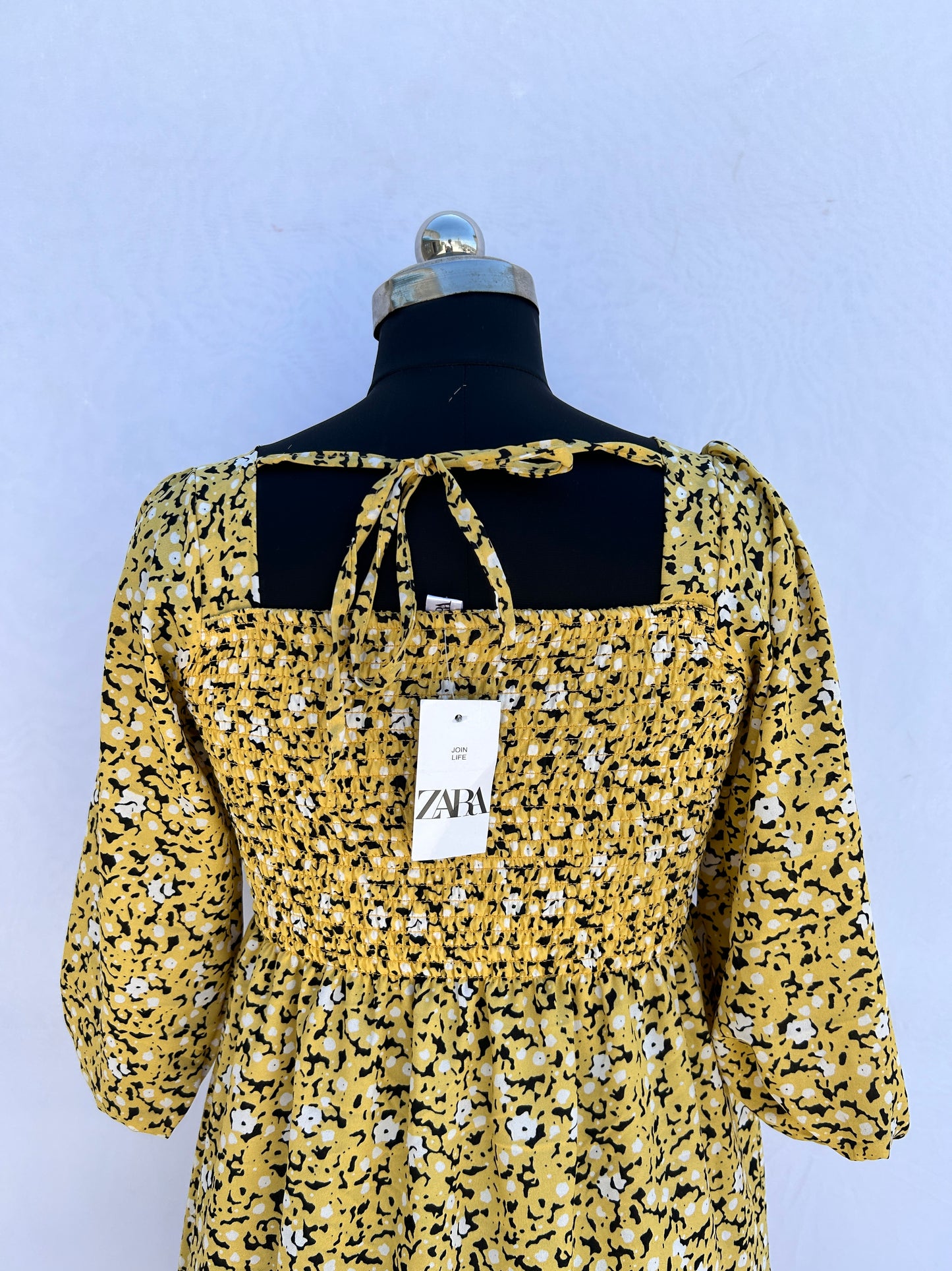 Yellow cute flower print