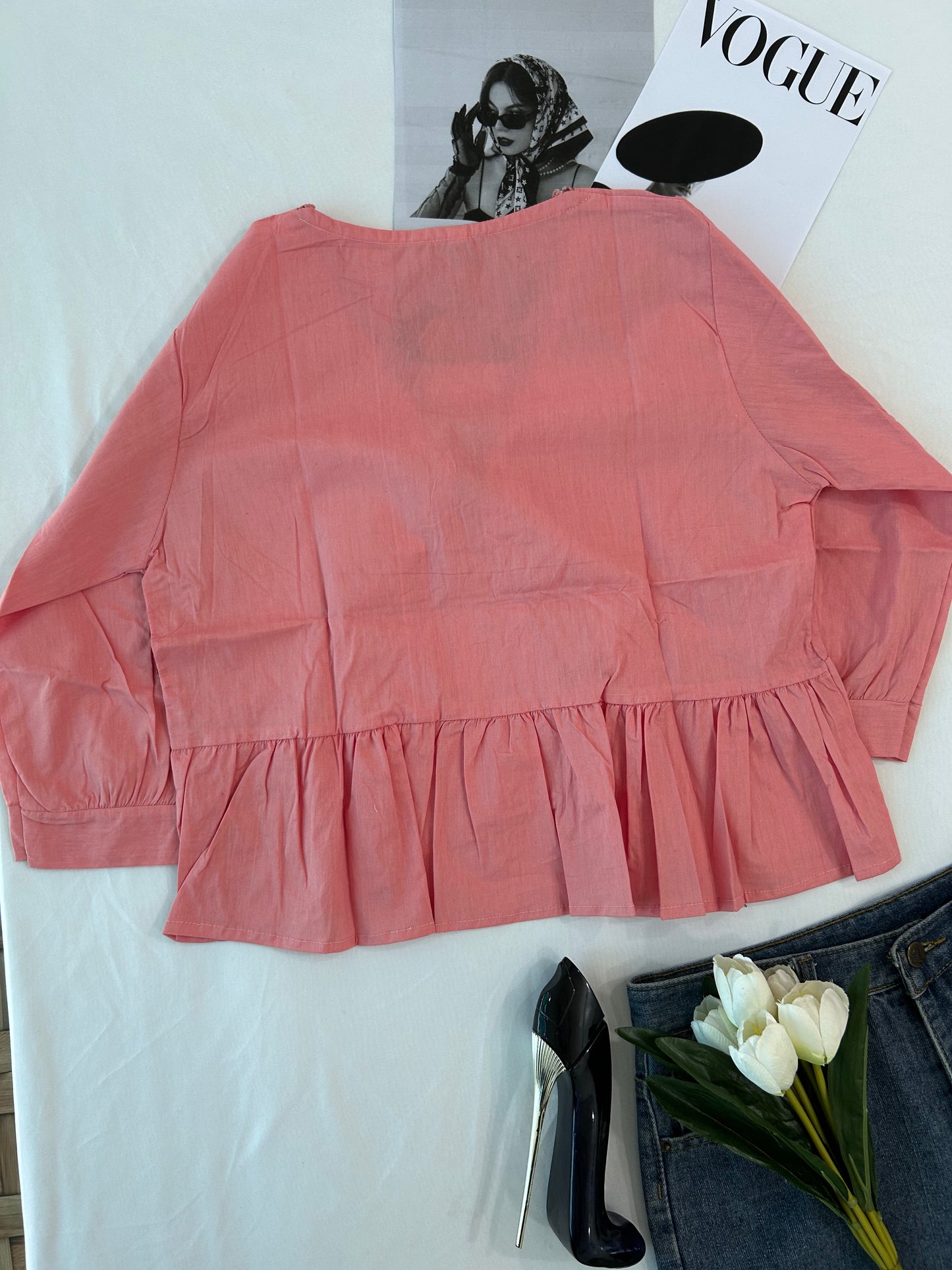 Peach bow top
