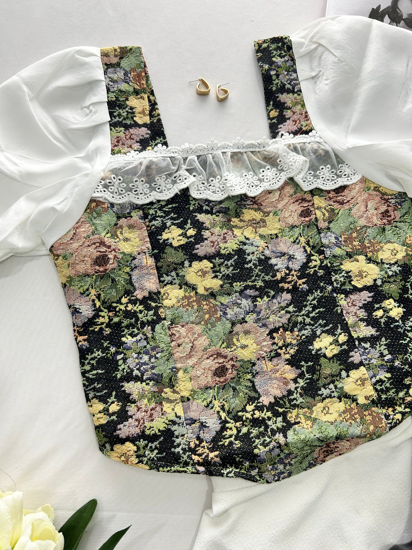 Glam corset- Black floral