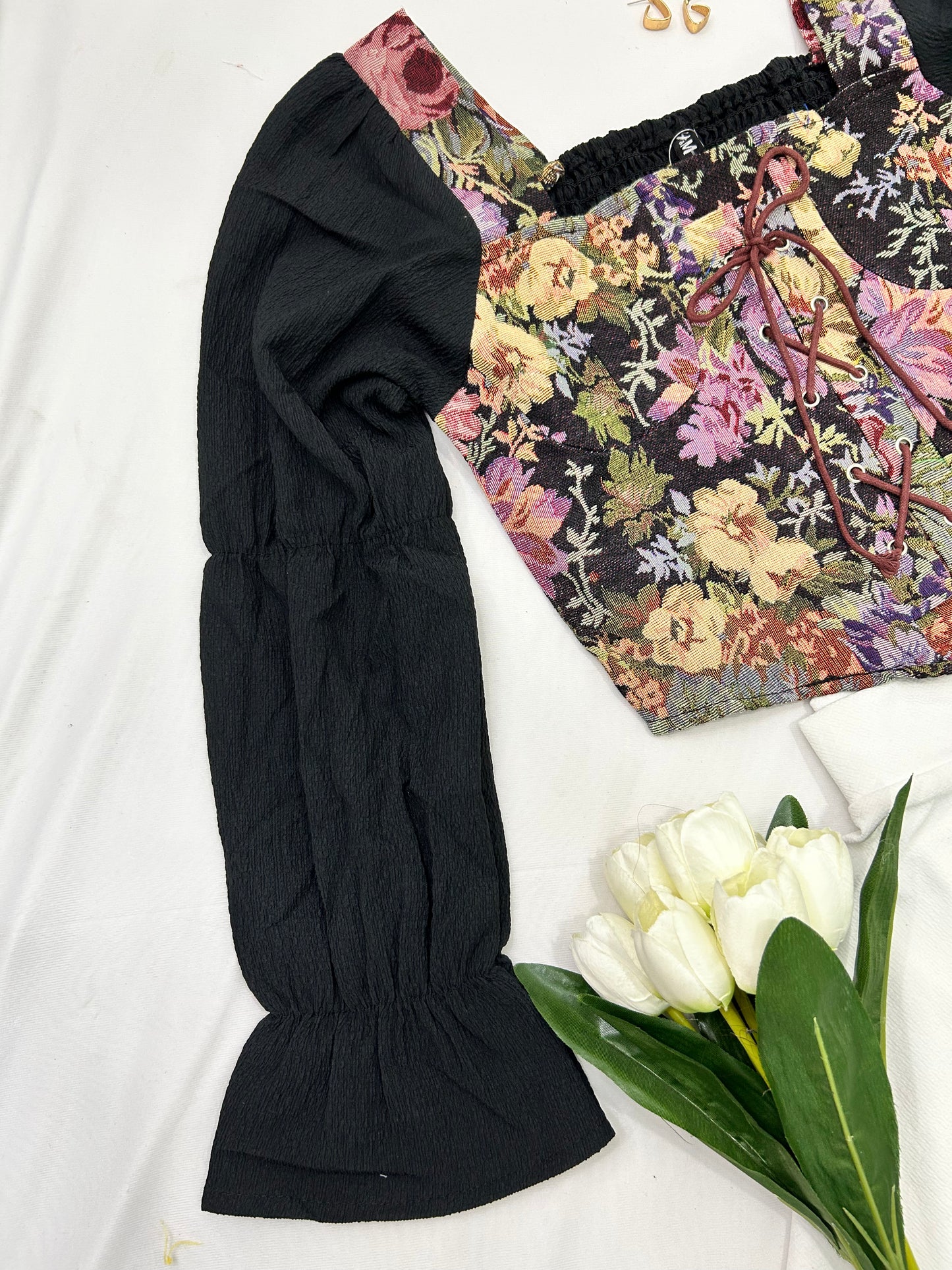 Princess corset- black floral