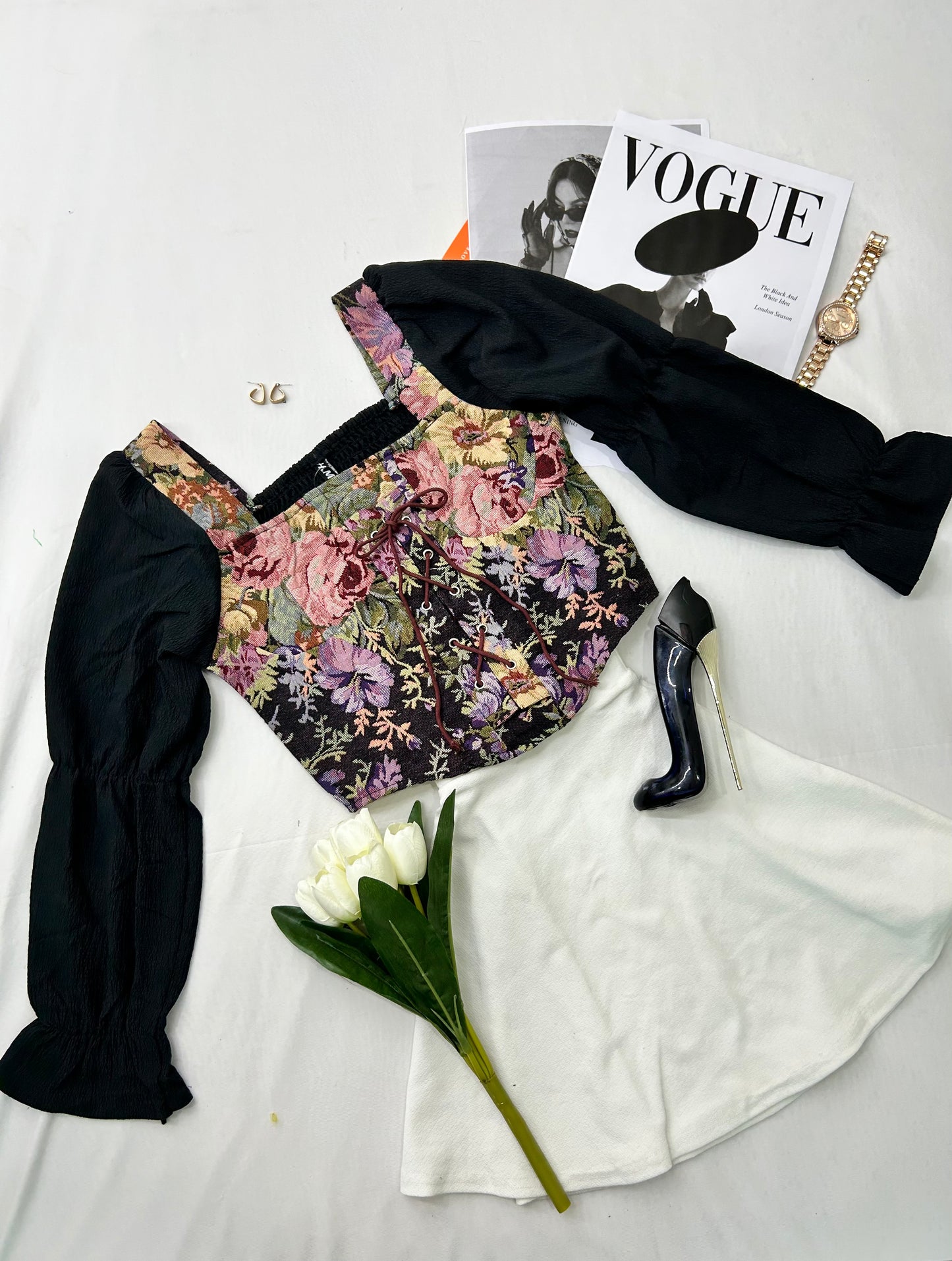 Princess corset - black floral