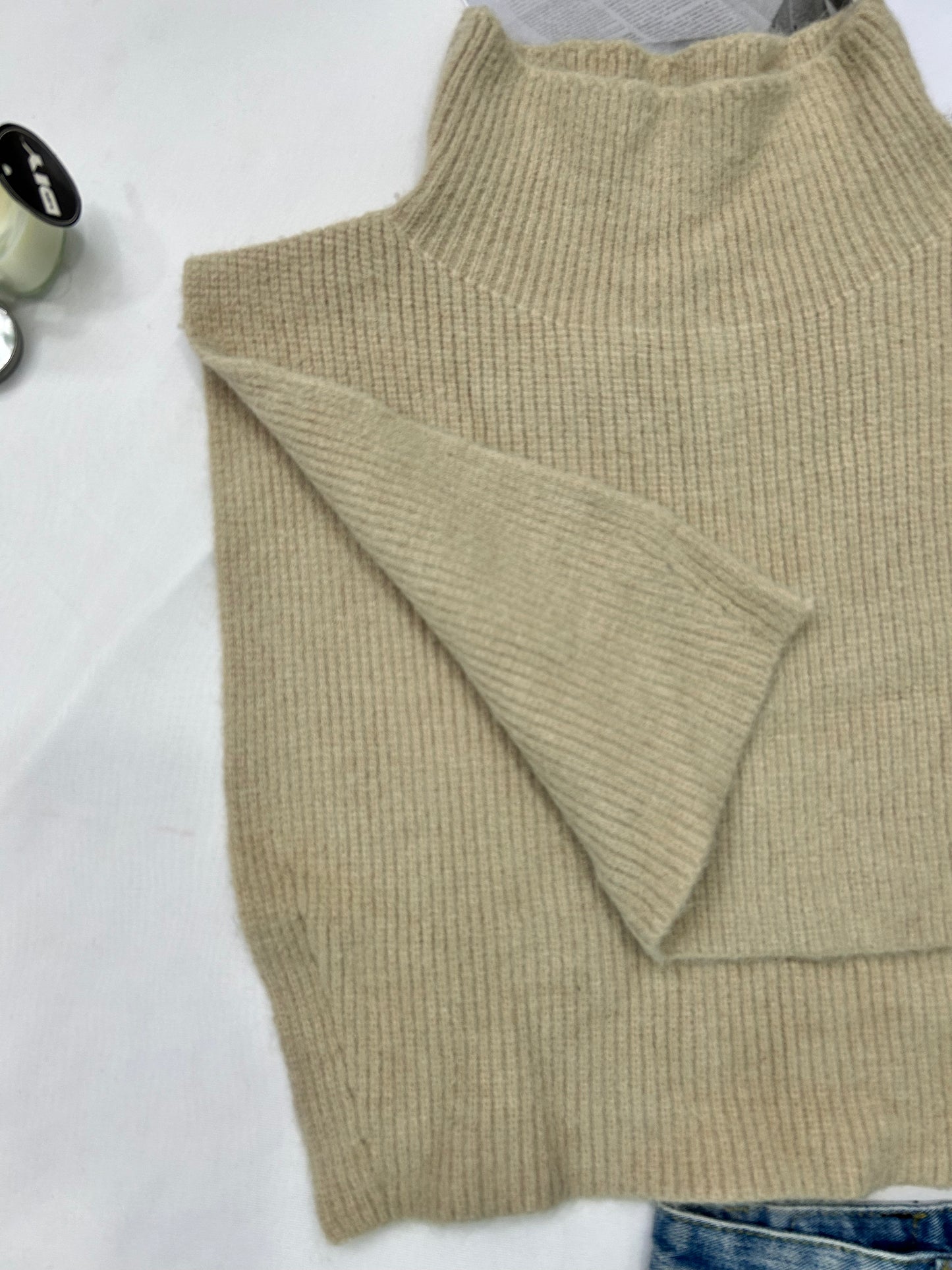 Beige highneck