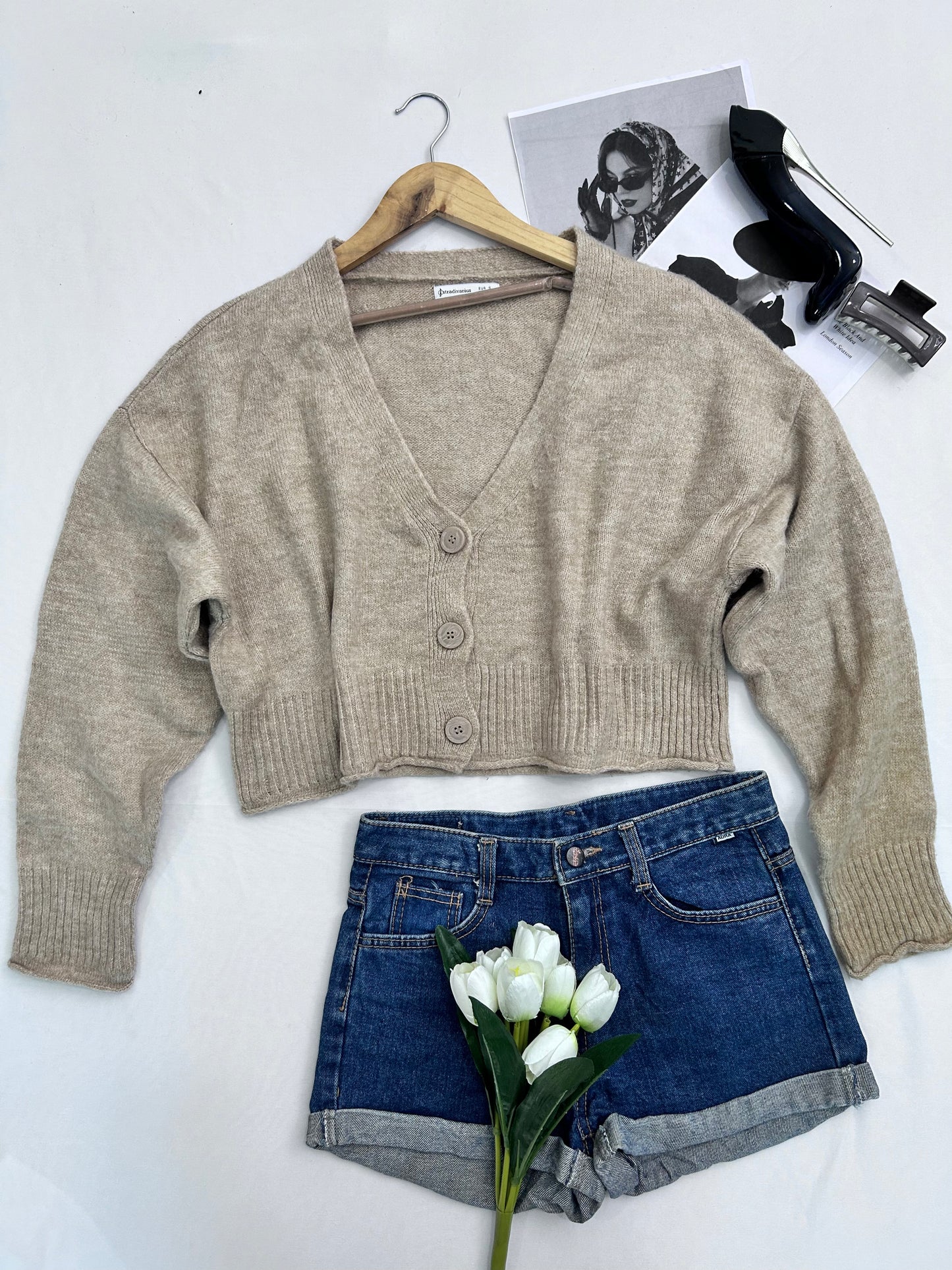Beige basic cute