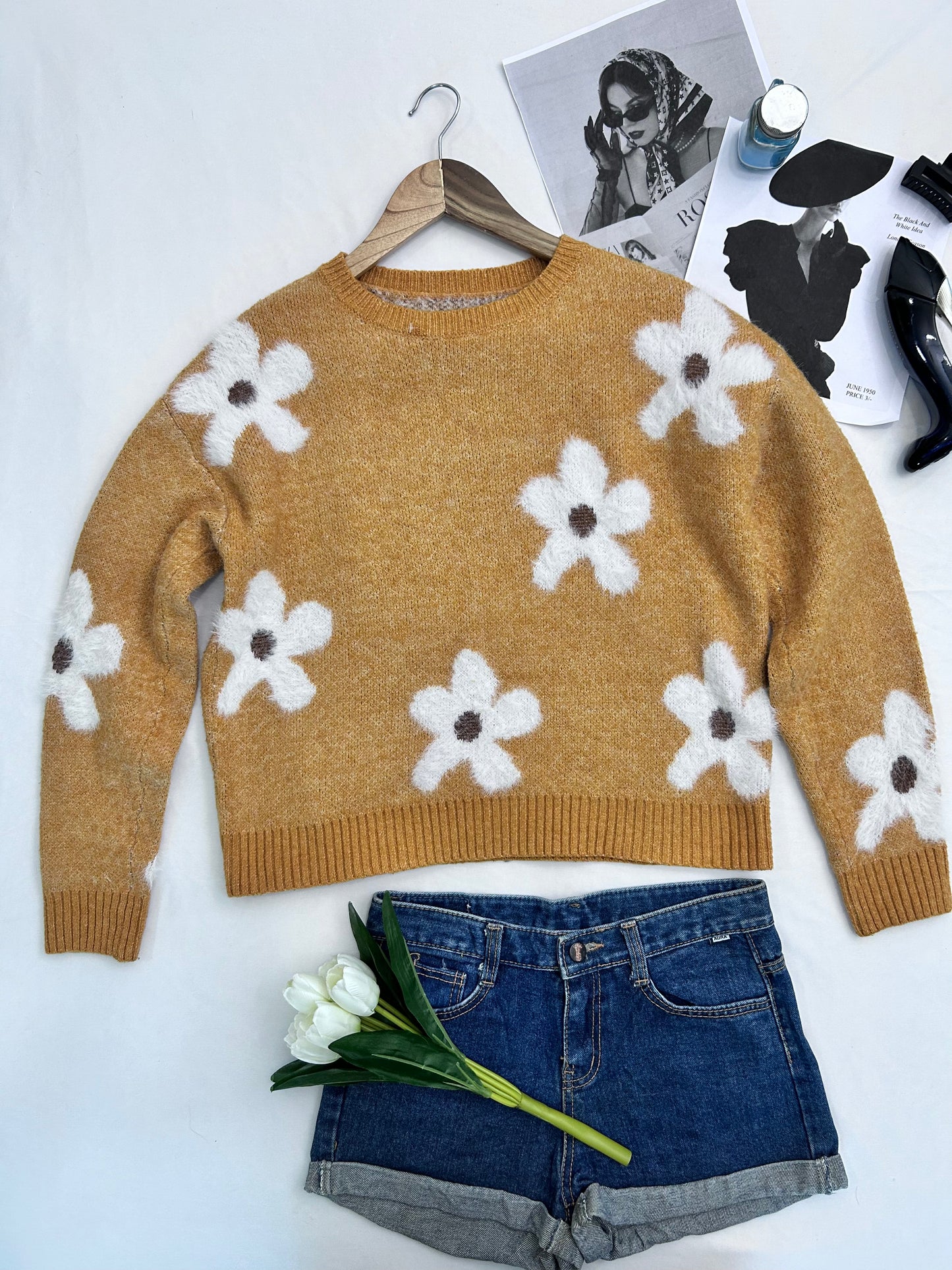 Mustard flower pullover