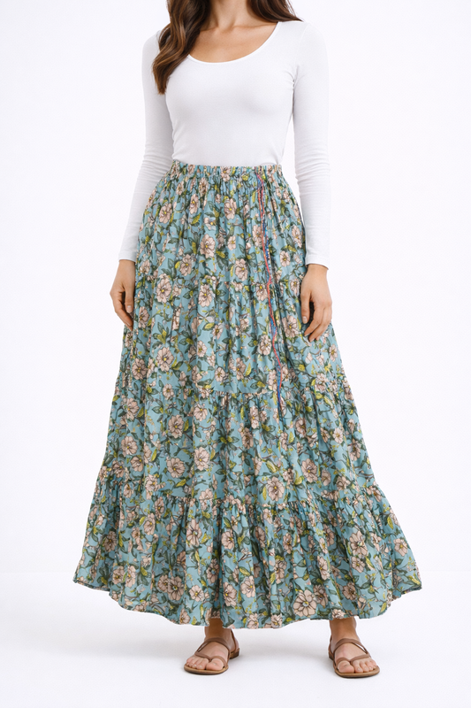 Pretty floral printed skirt