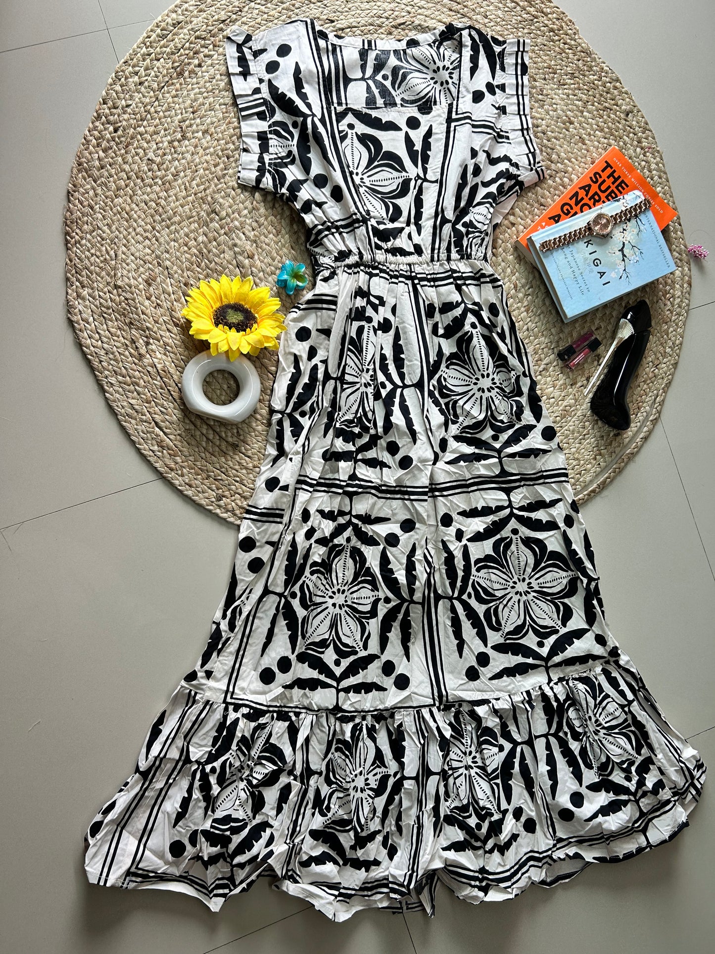 Black and white cute dress