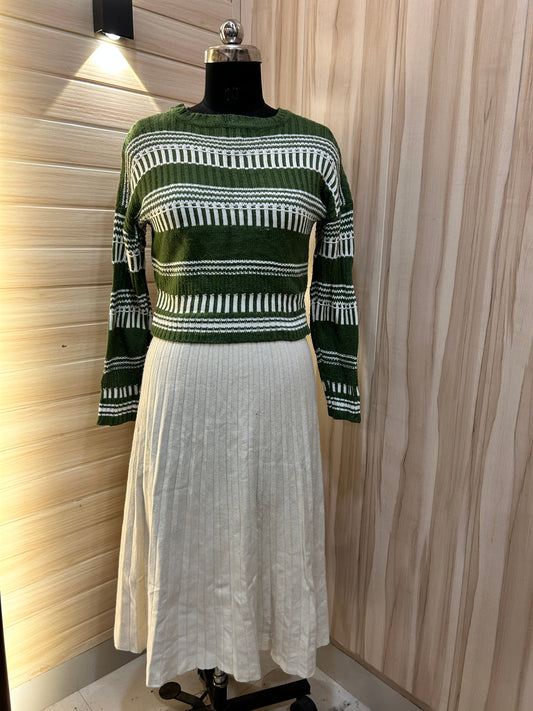 Green stripe knit