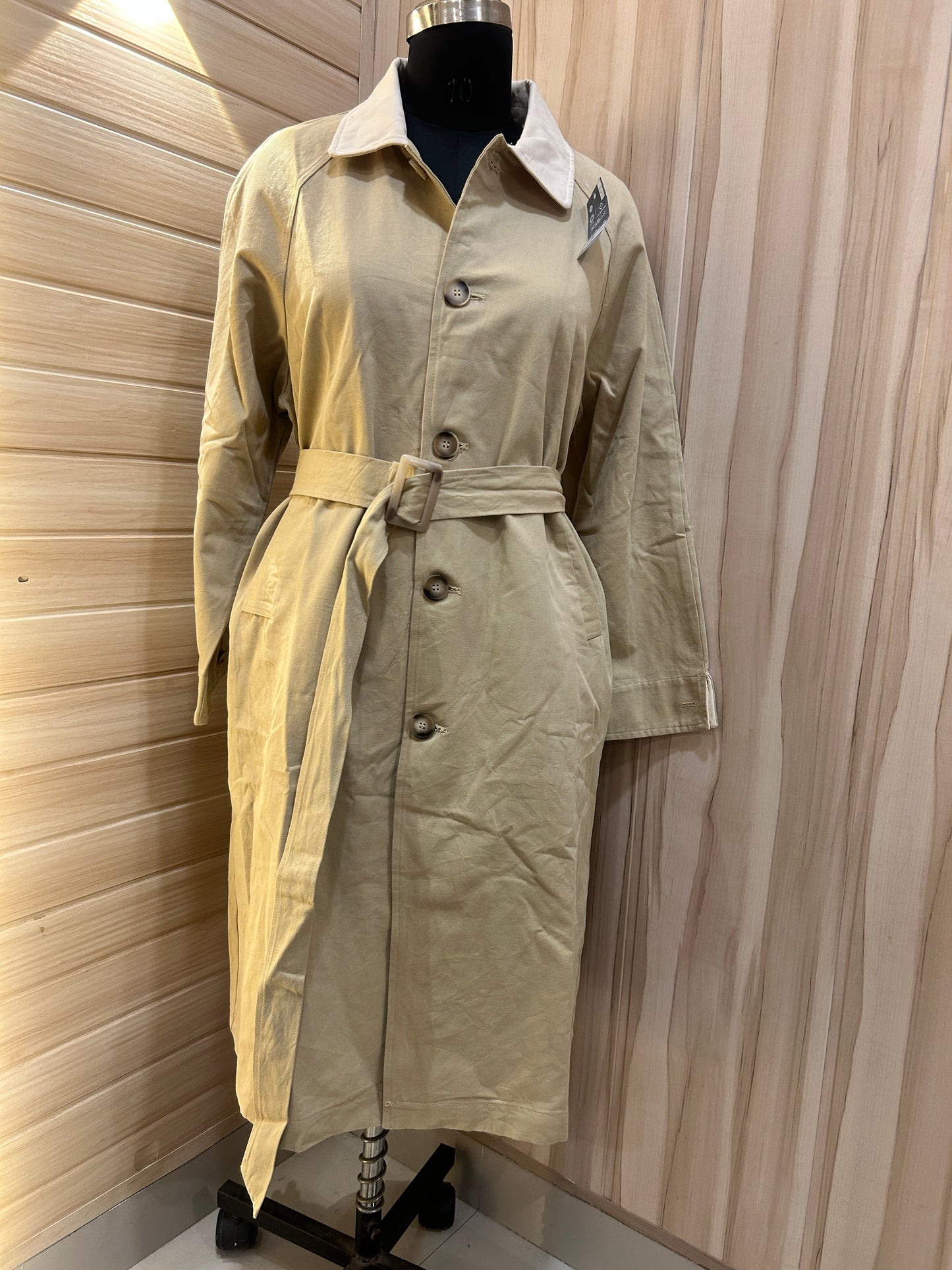 Off-White Trench with belt