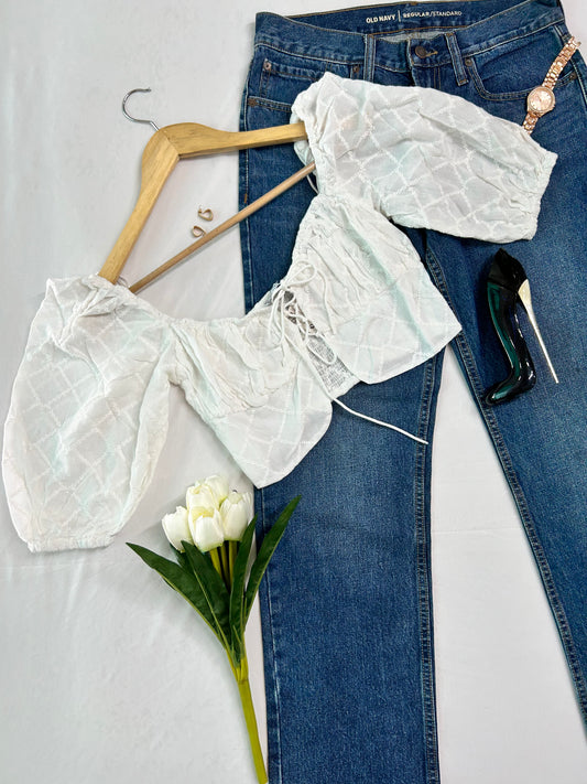 Cutesy - White CRISCROSS