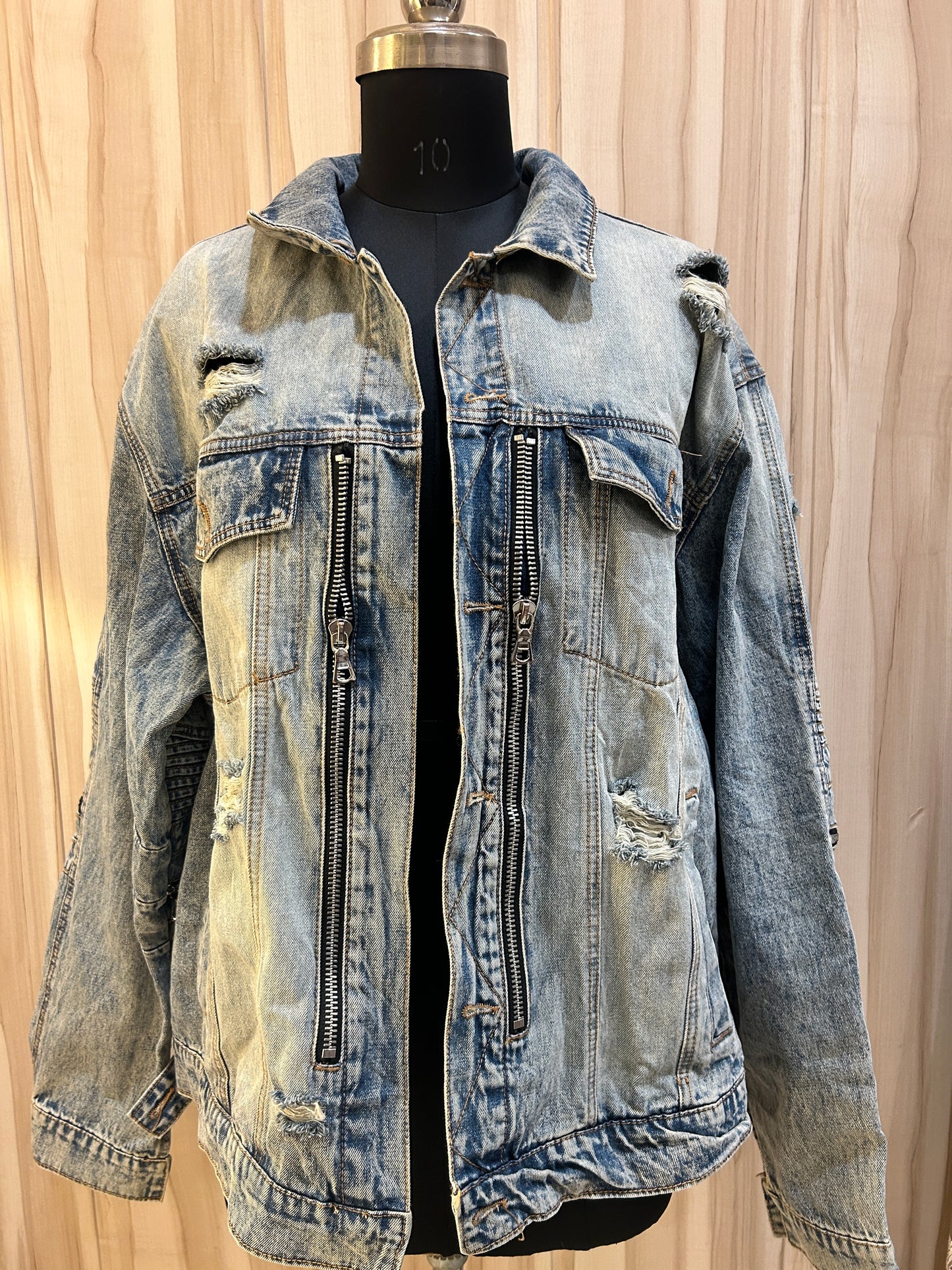 Baggy look denim jacket