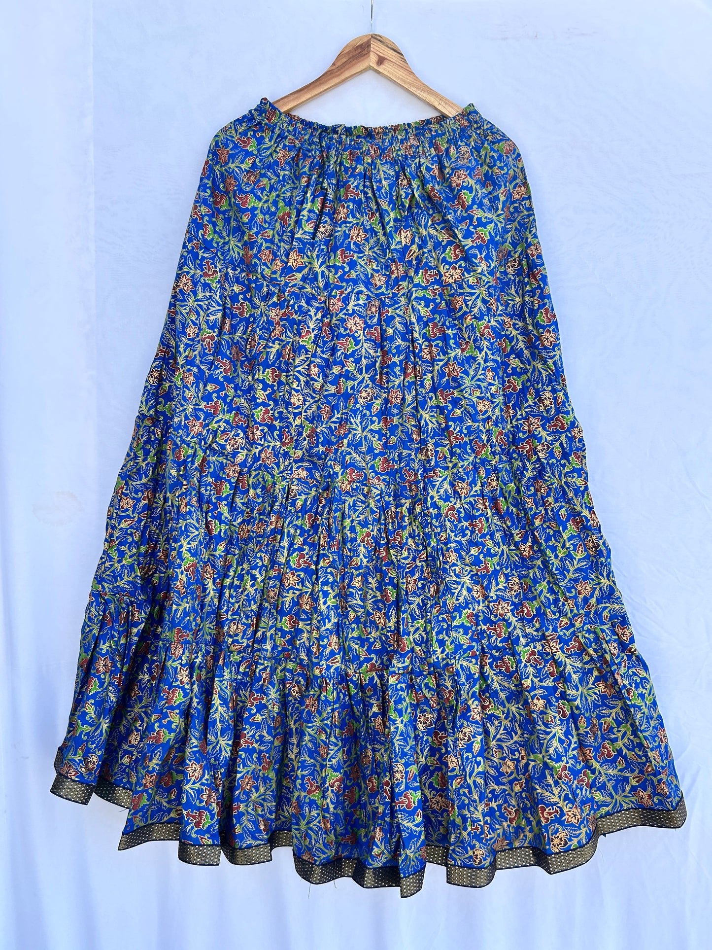 Blue jaal floral print