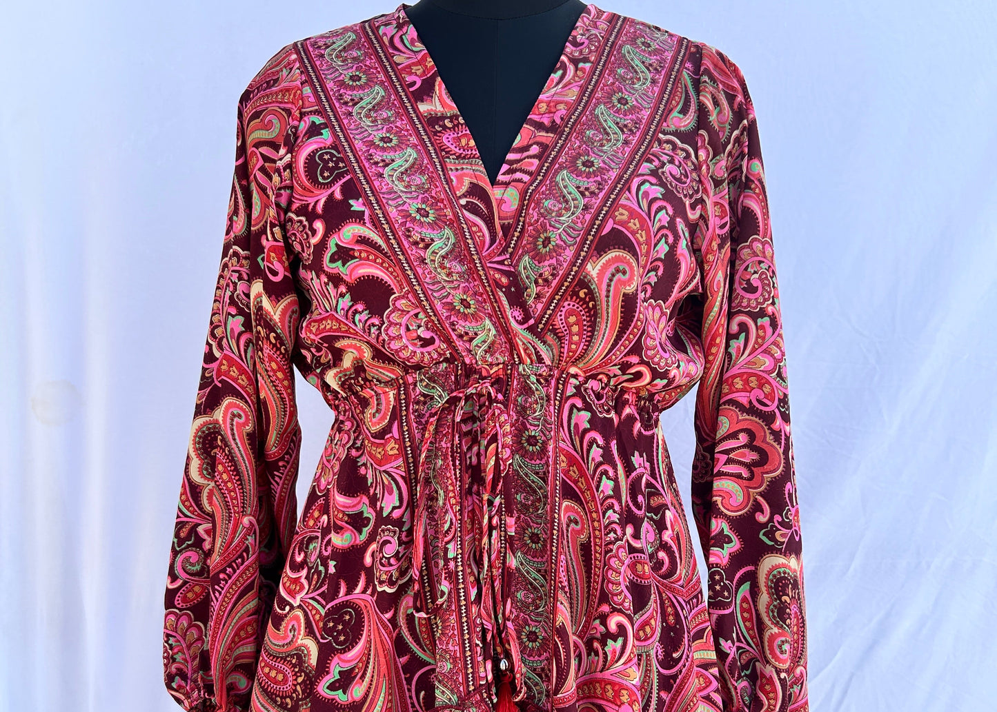 Paisley peachy maroon print