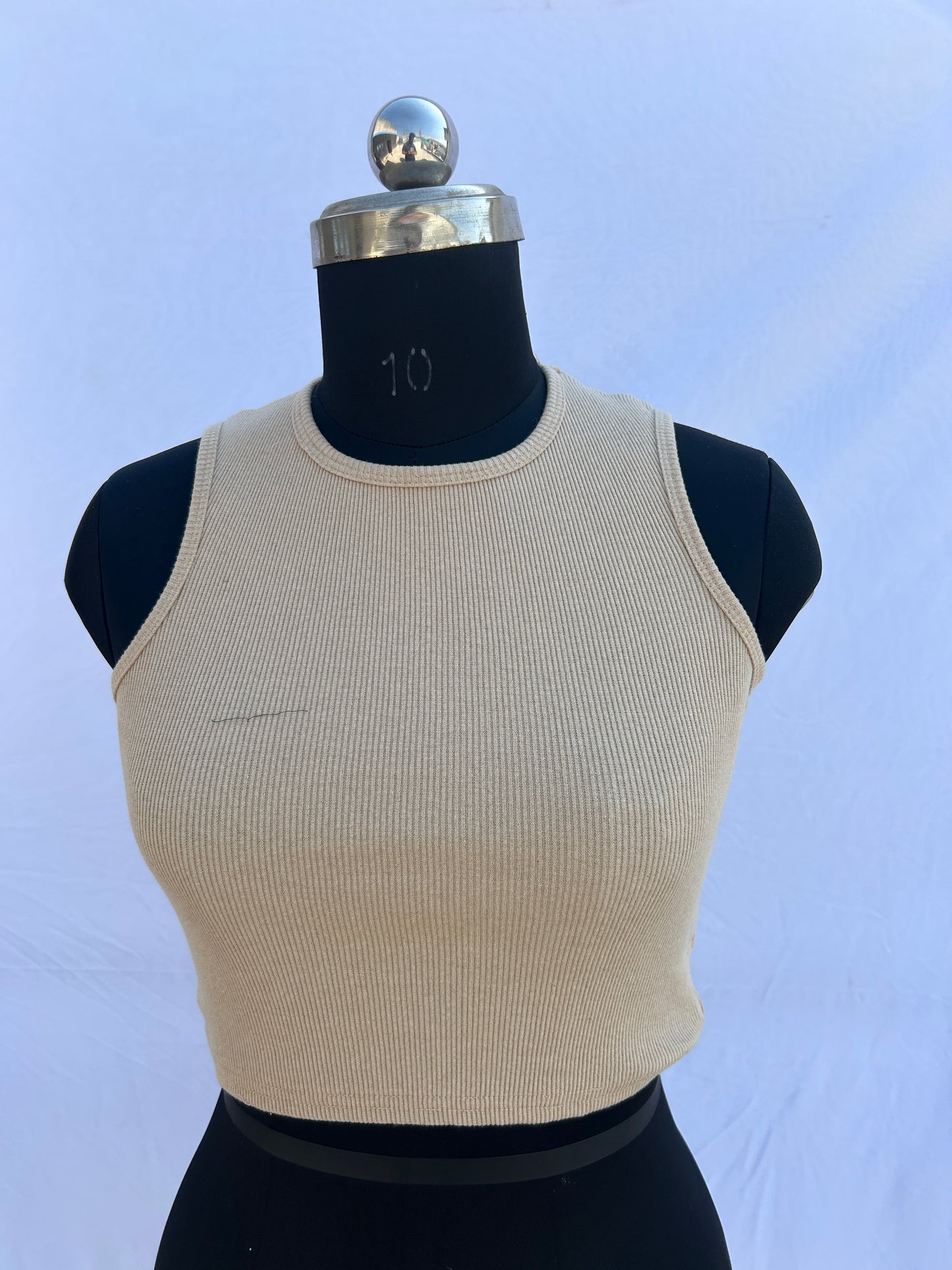 Tank solid top