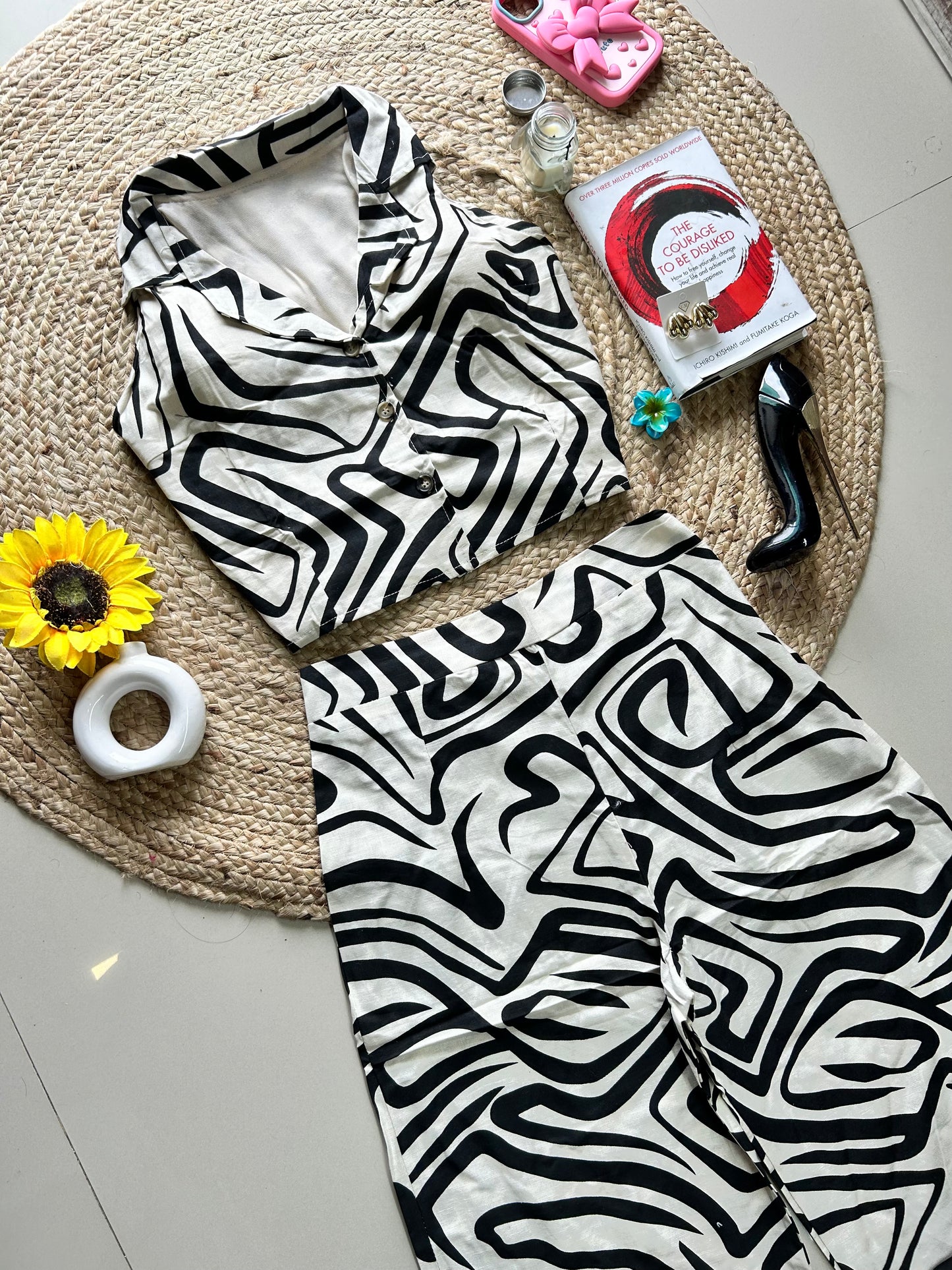 White&black cute printed co-ord set