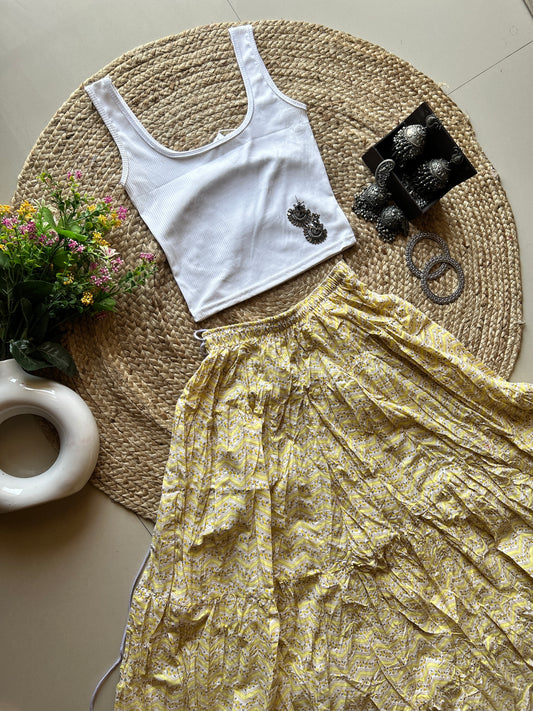 Light yellow cute  floral  printed skirt