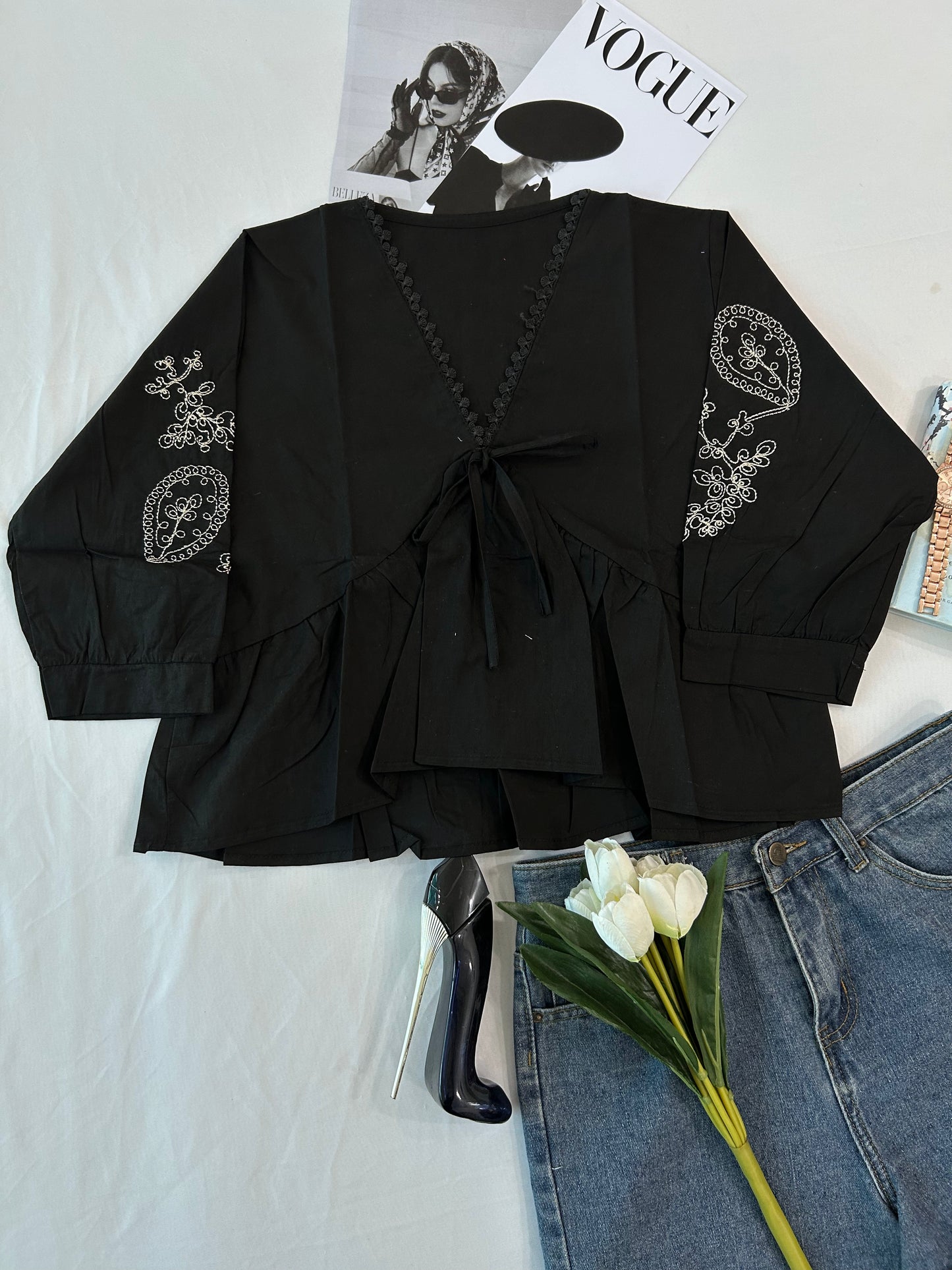 Black bow top