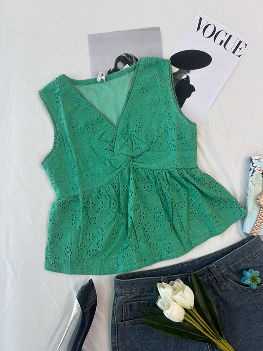 Cute top- Green