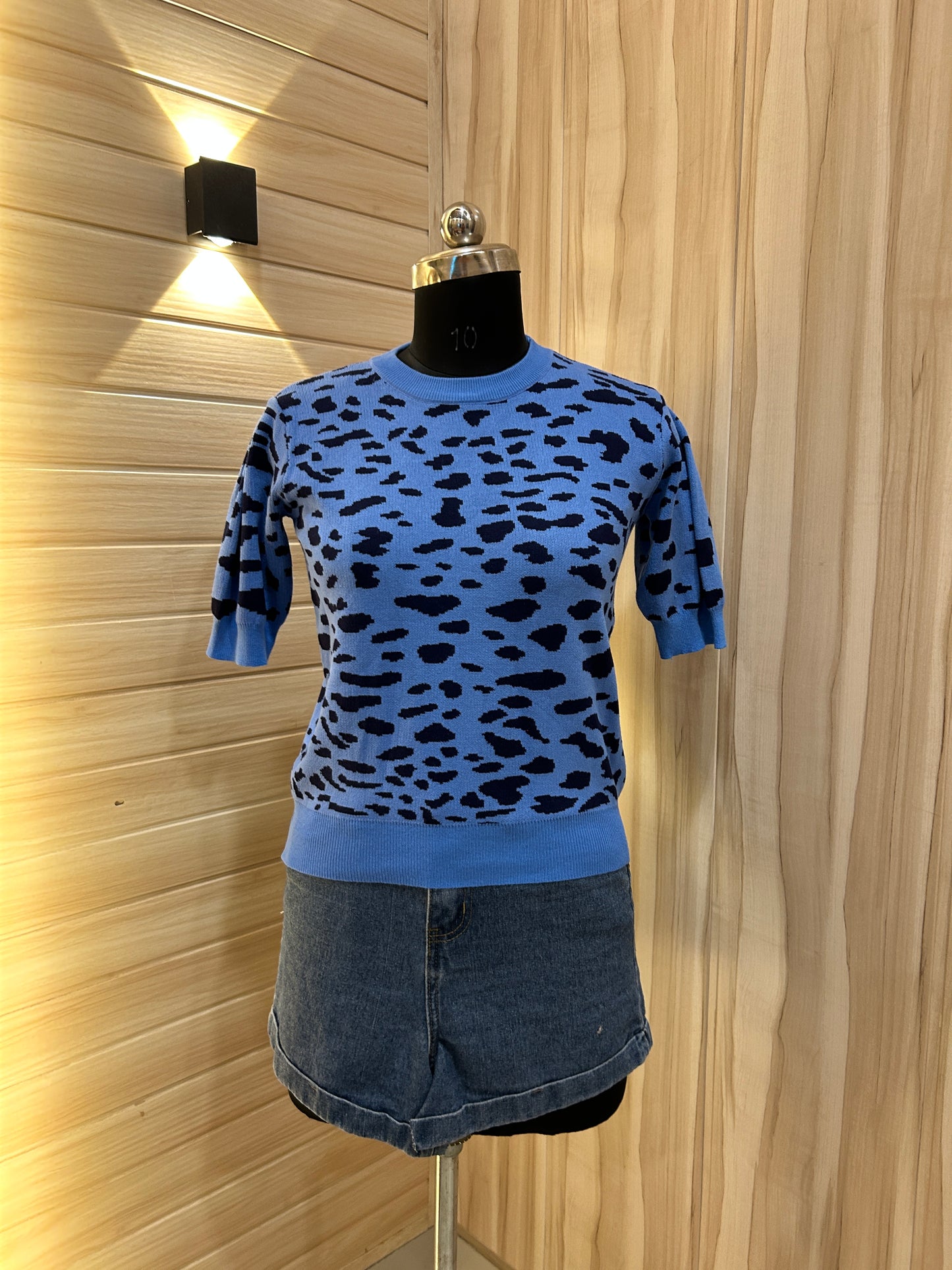 Blue Leopard print