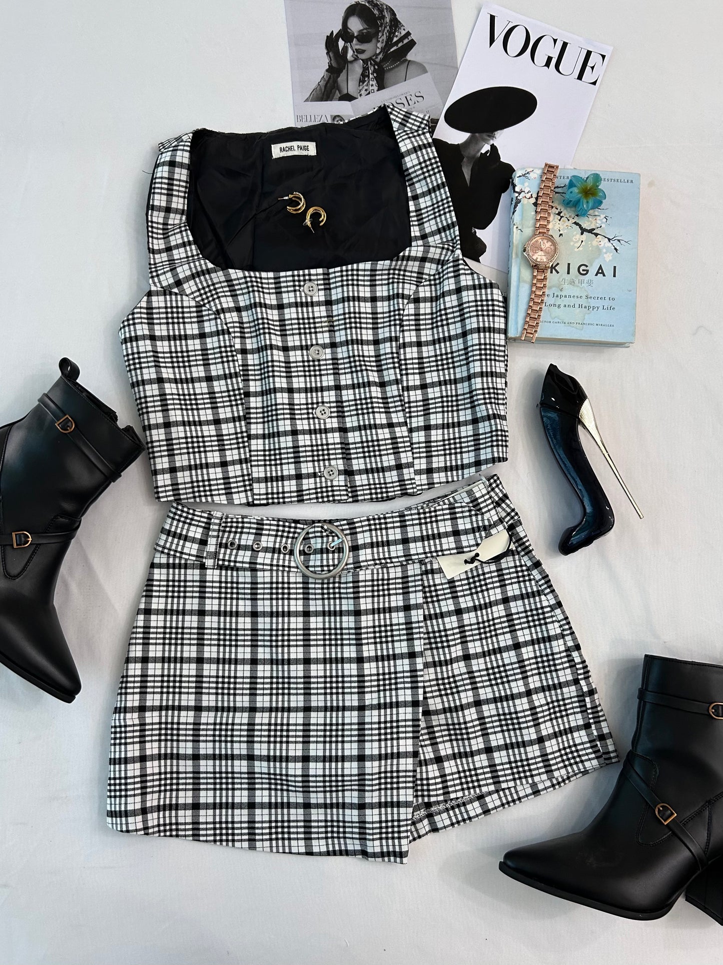 Chic checked skort set