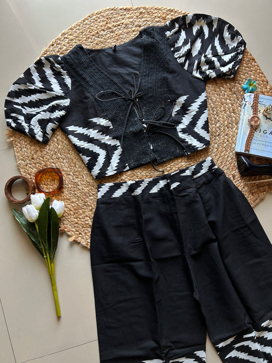 Cute B&W Bow co -ord