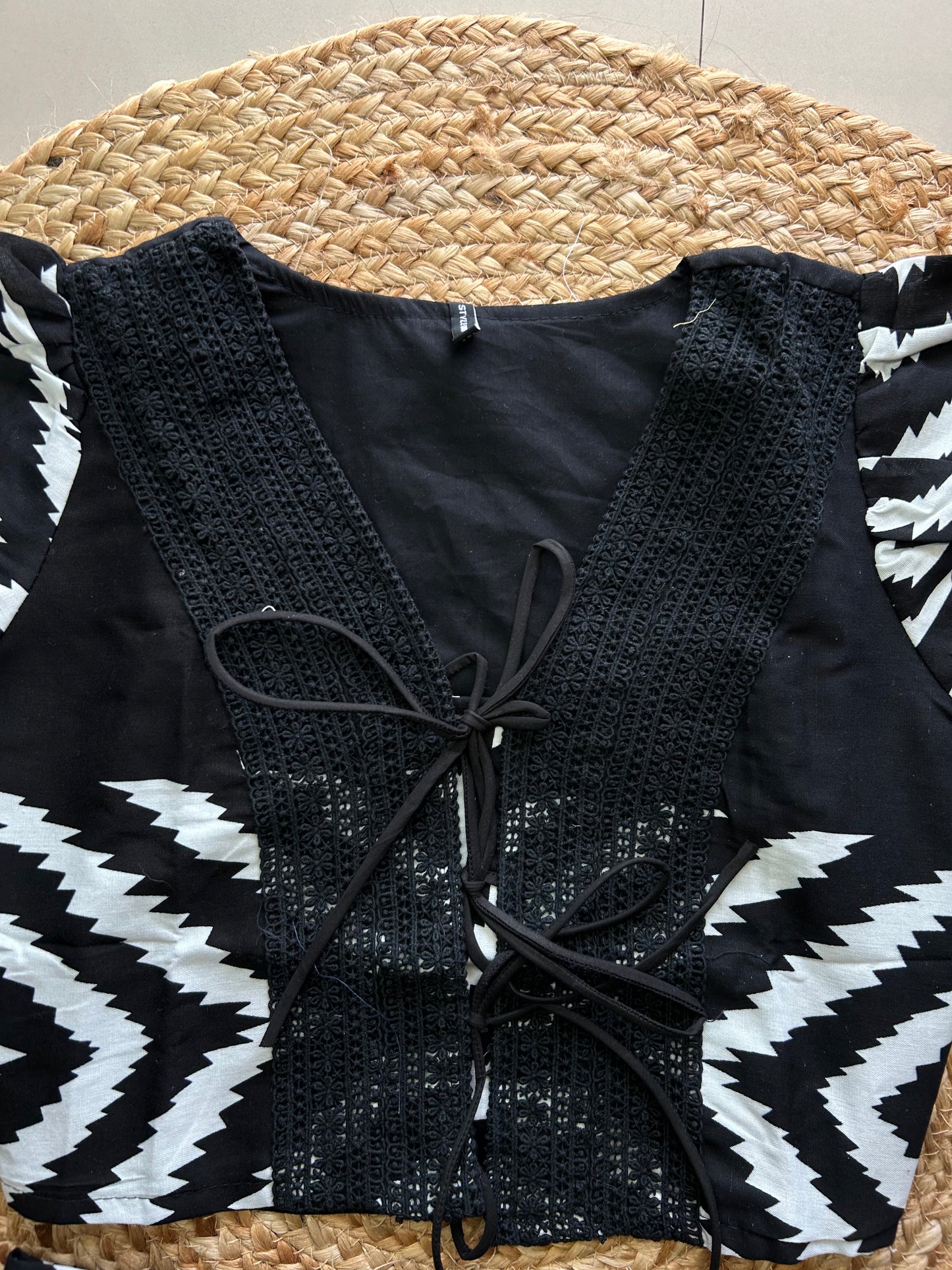 Cute B&W Bow co -ord