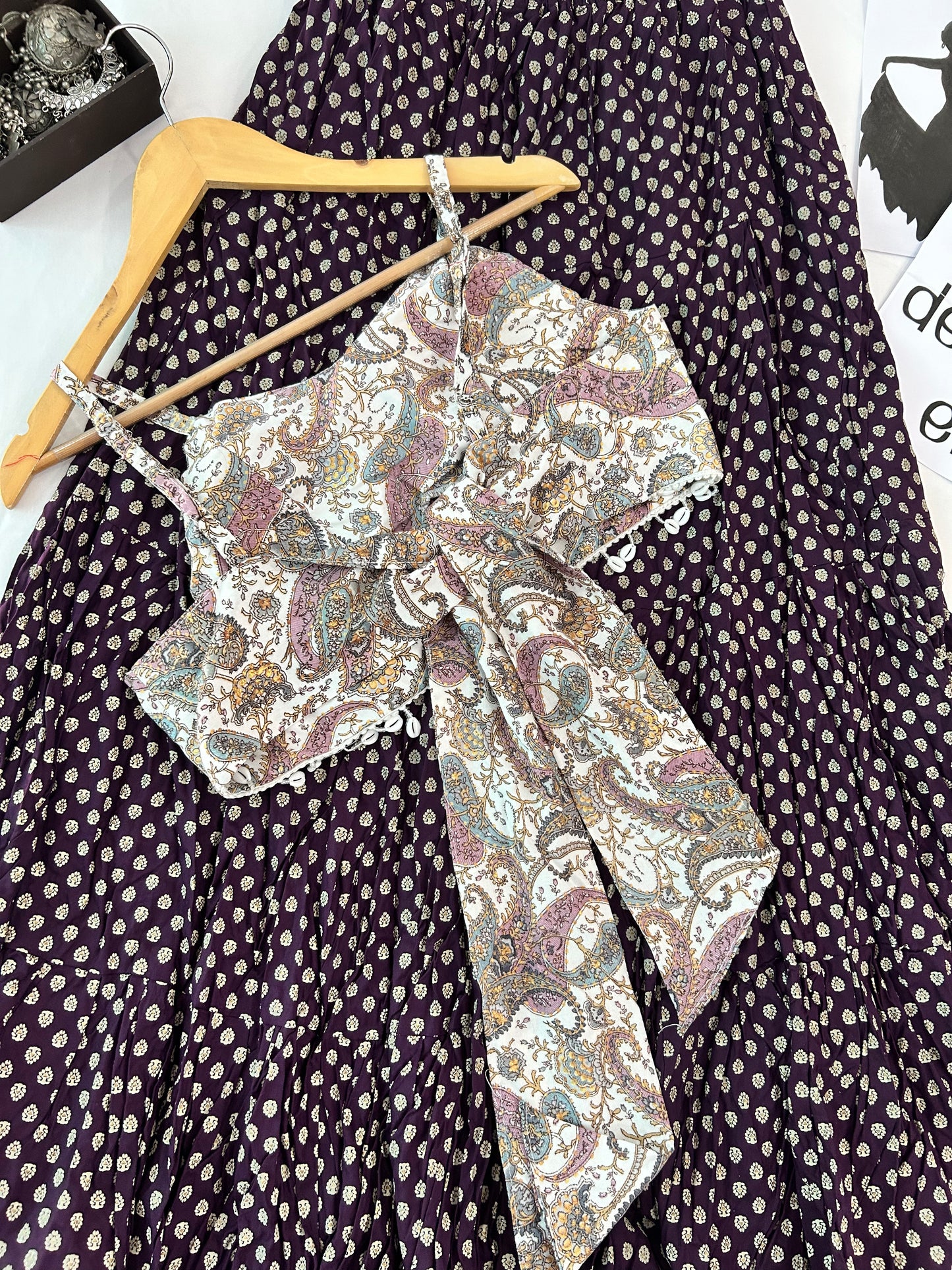 Off white pretty top