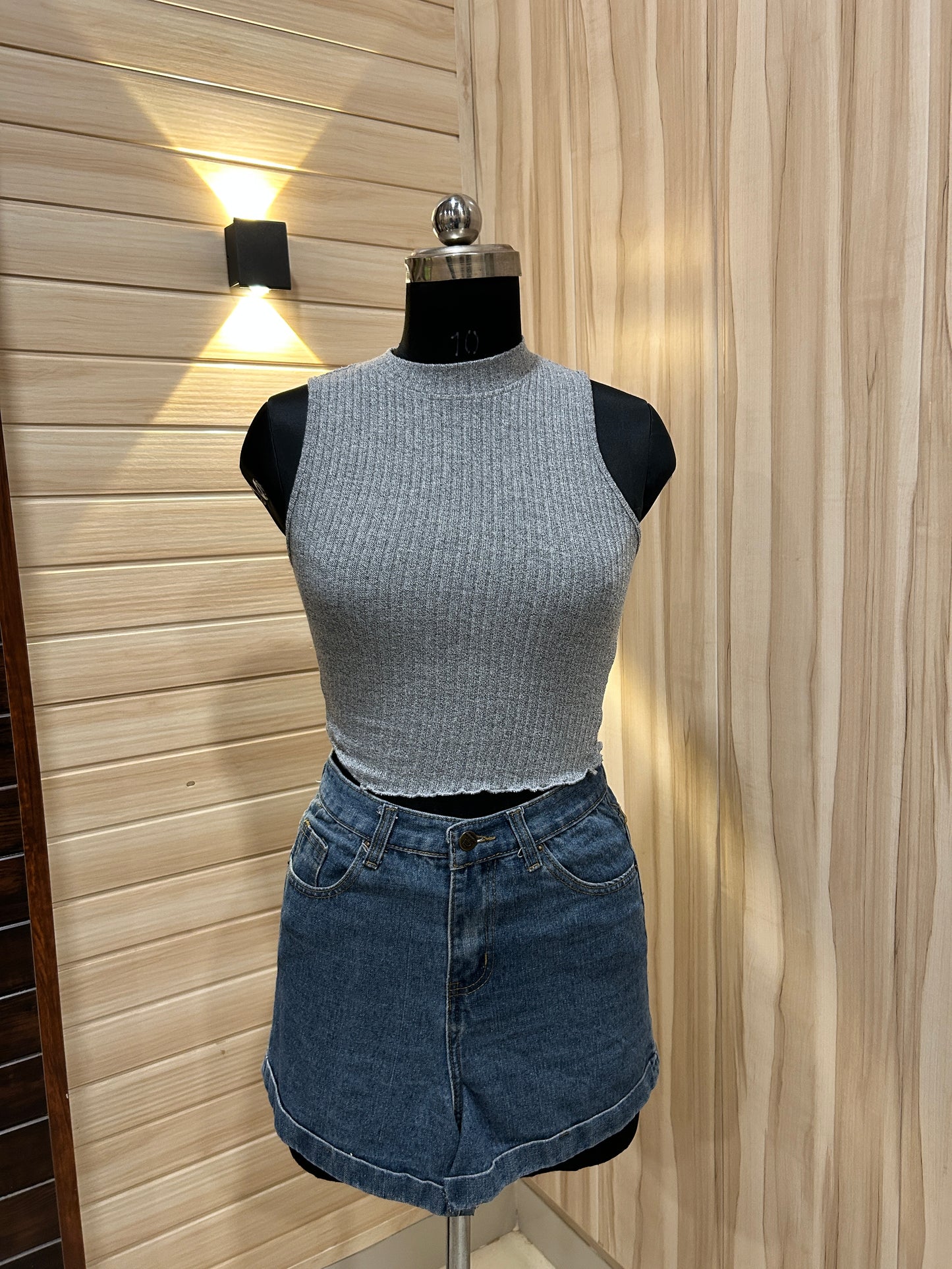 Grey crop ribbed