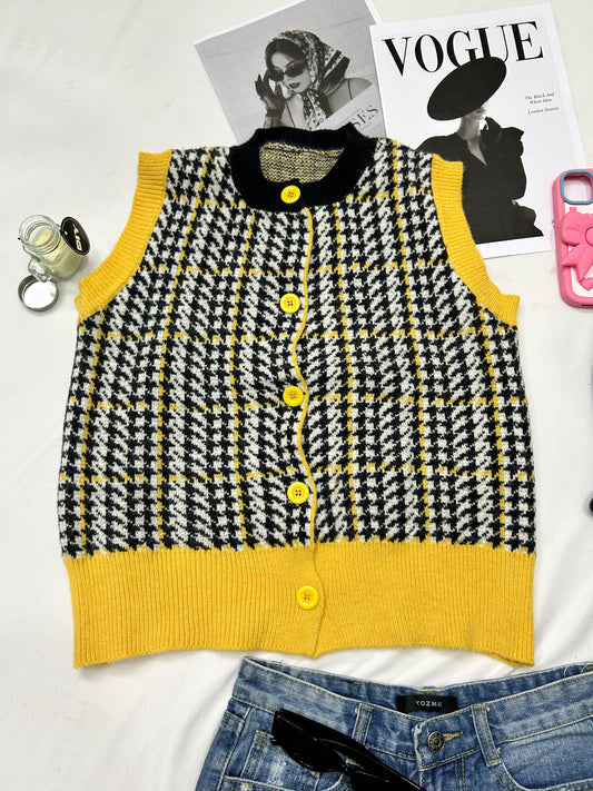 Yellow checkered  button
