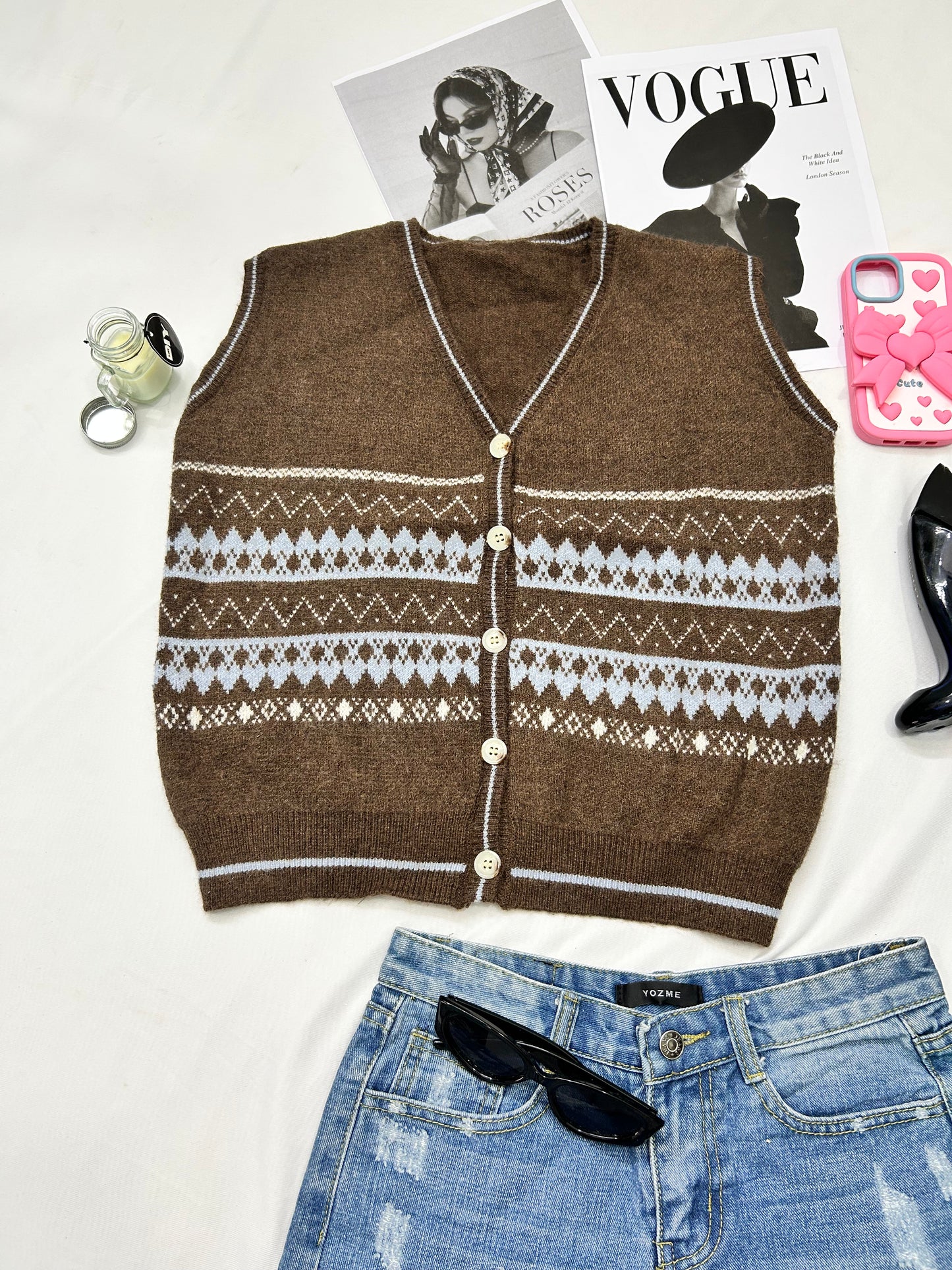 Brown printed buttons