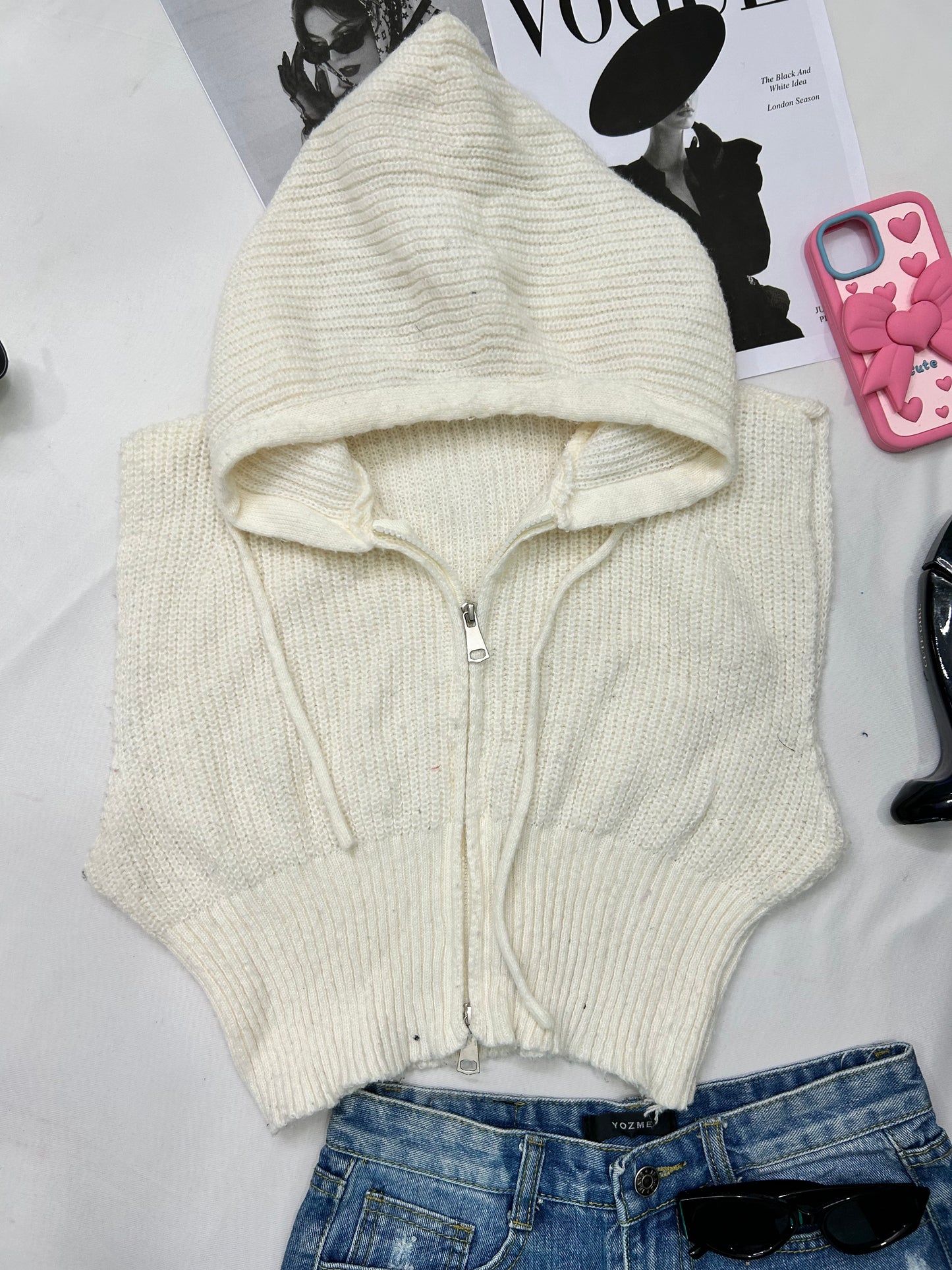 White zipper with hoodie