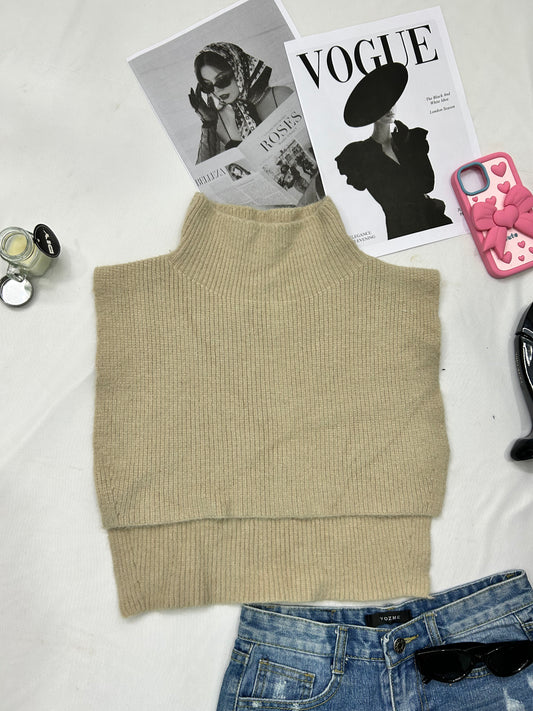 Beige highneck