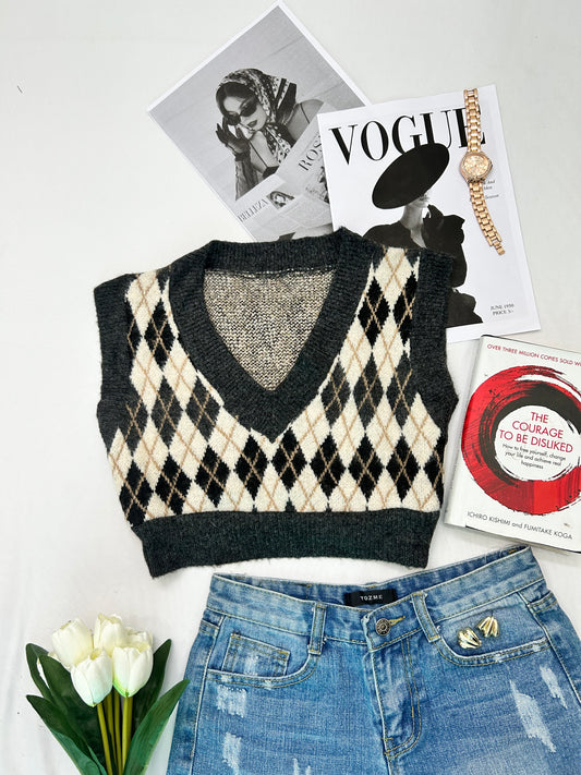 Grey cropped checked