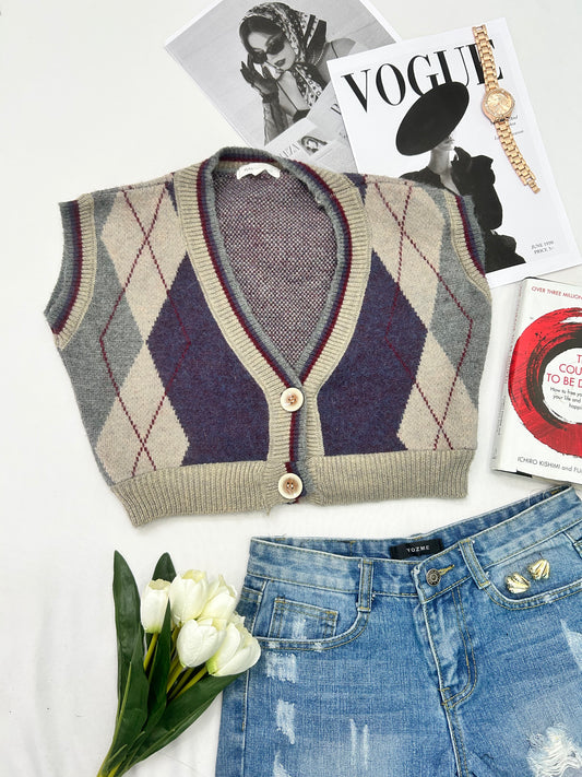 Blue grey crop button