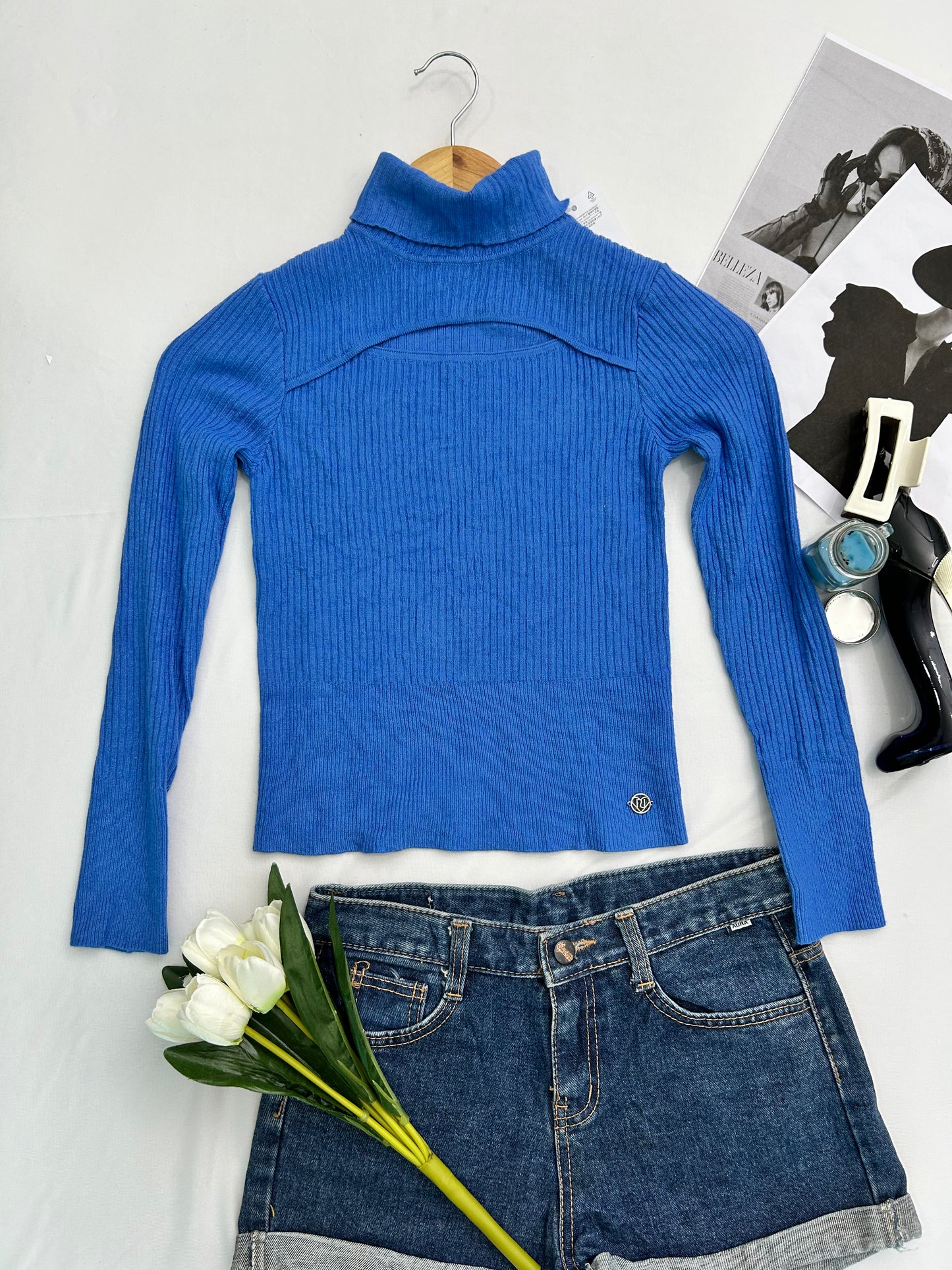 High neck rblue top