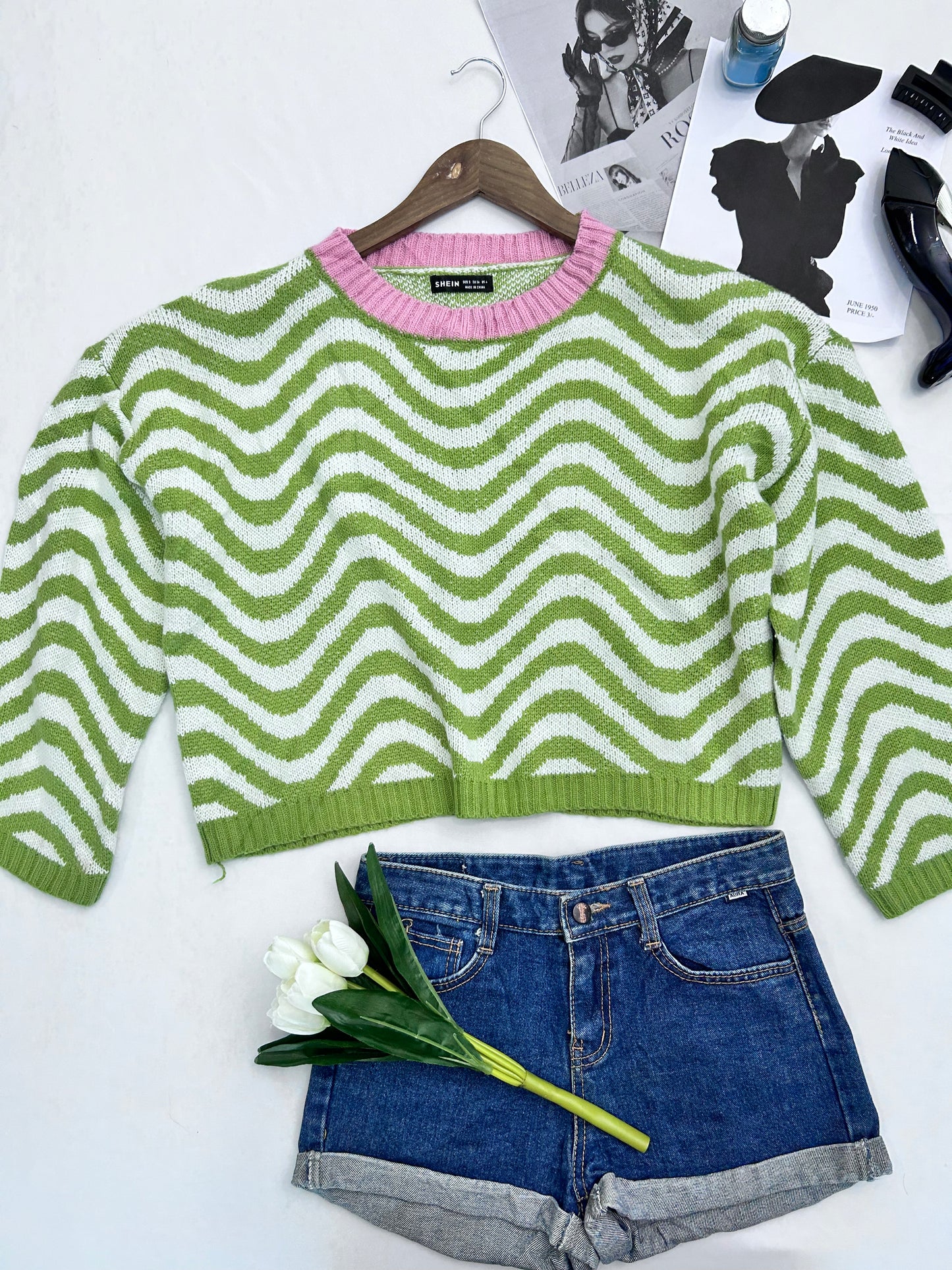 Green wavy  pullover