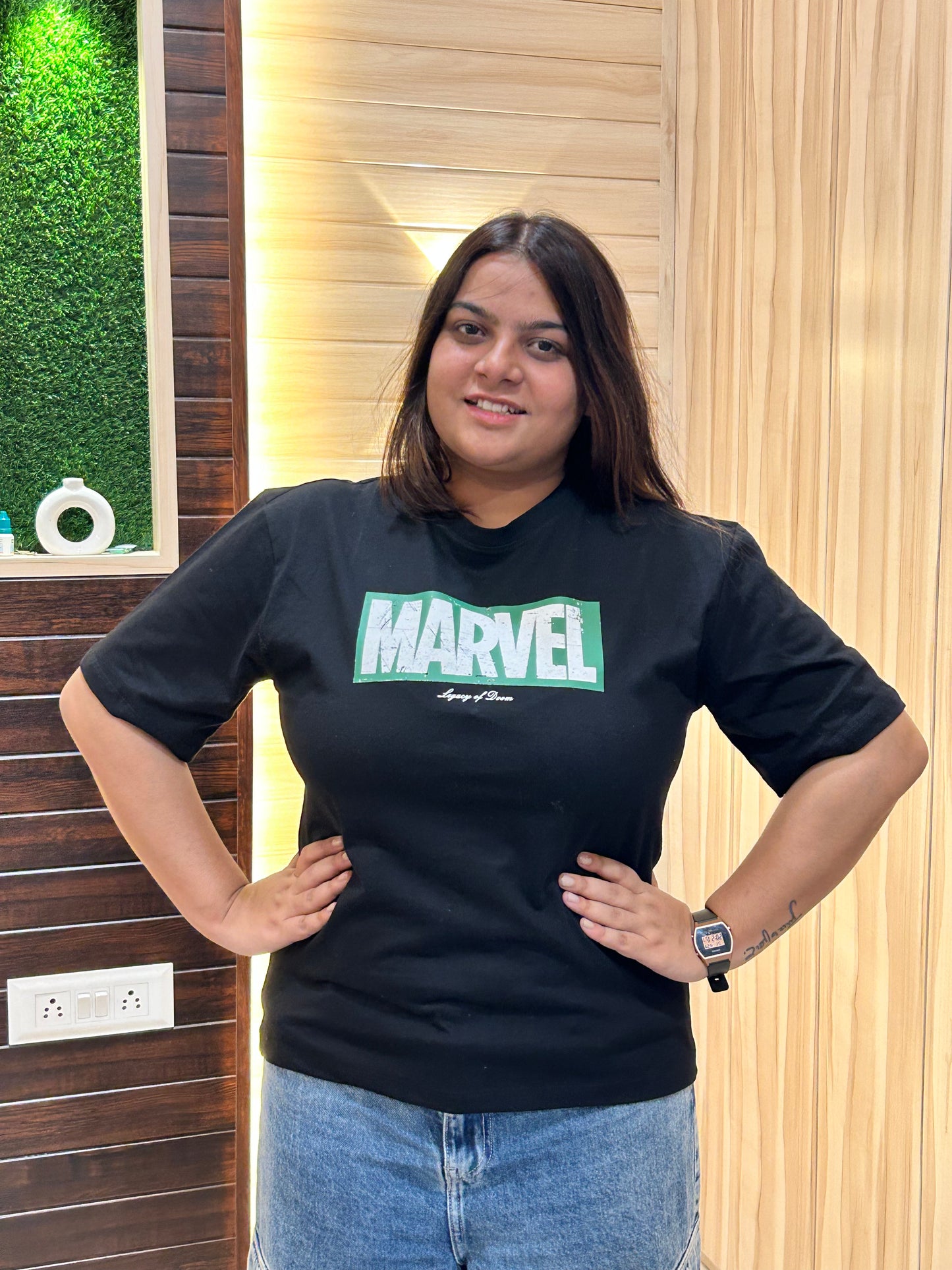 MARVEL-Black T-SHIRT