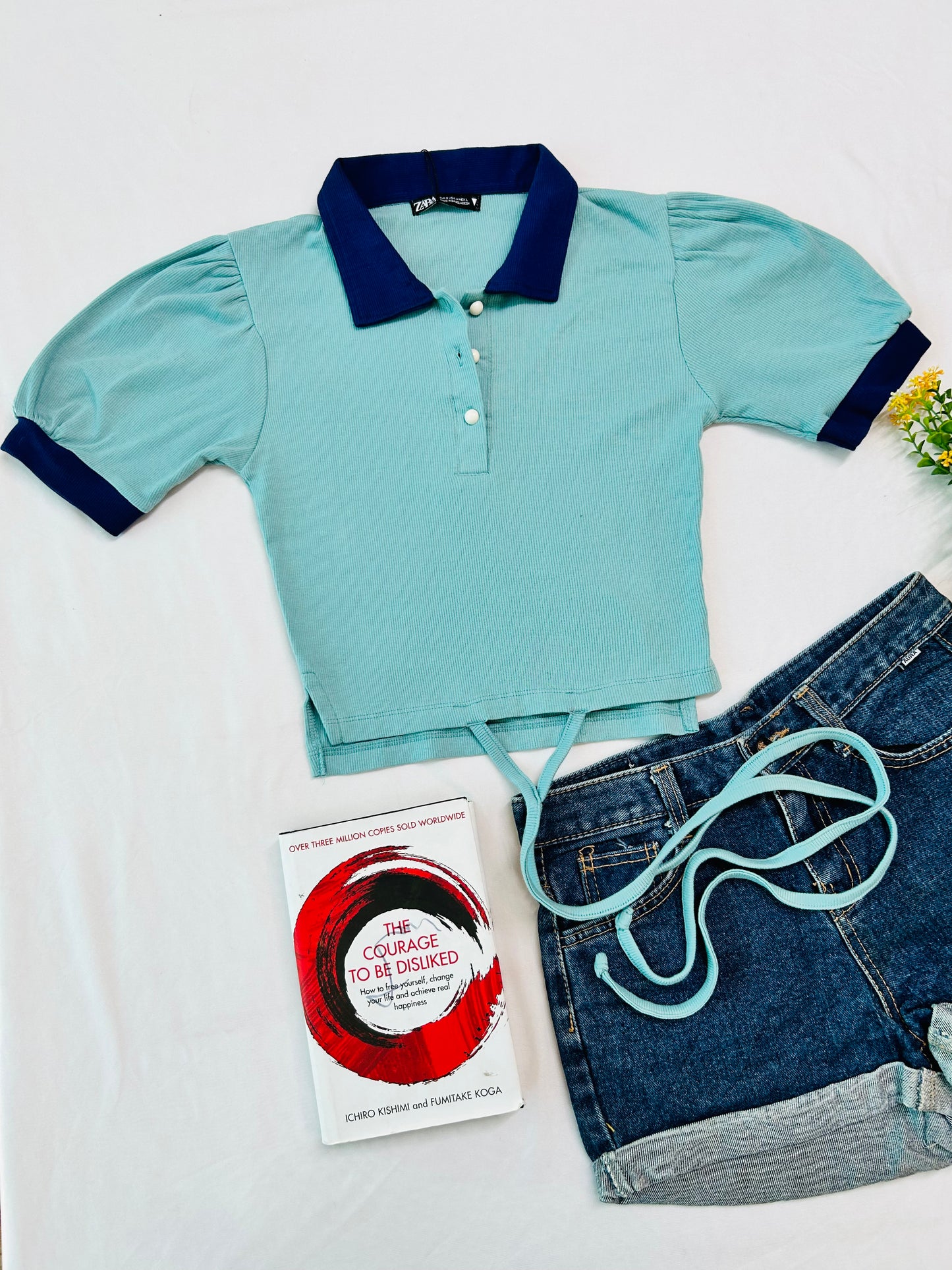 Blue contrast top with tie-up